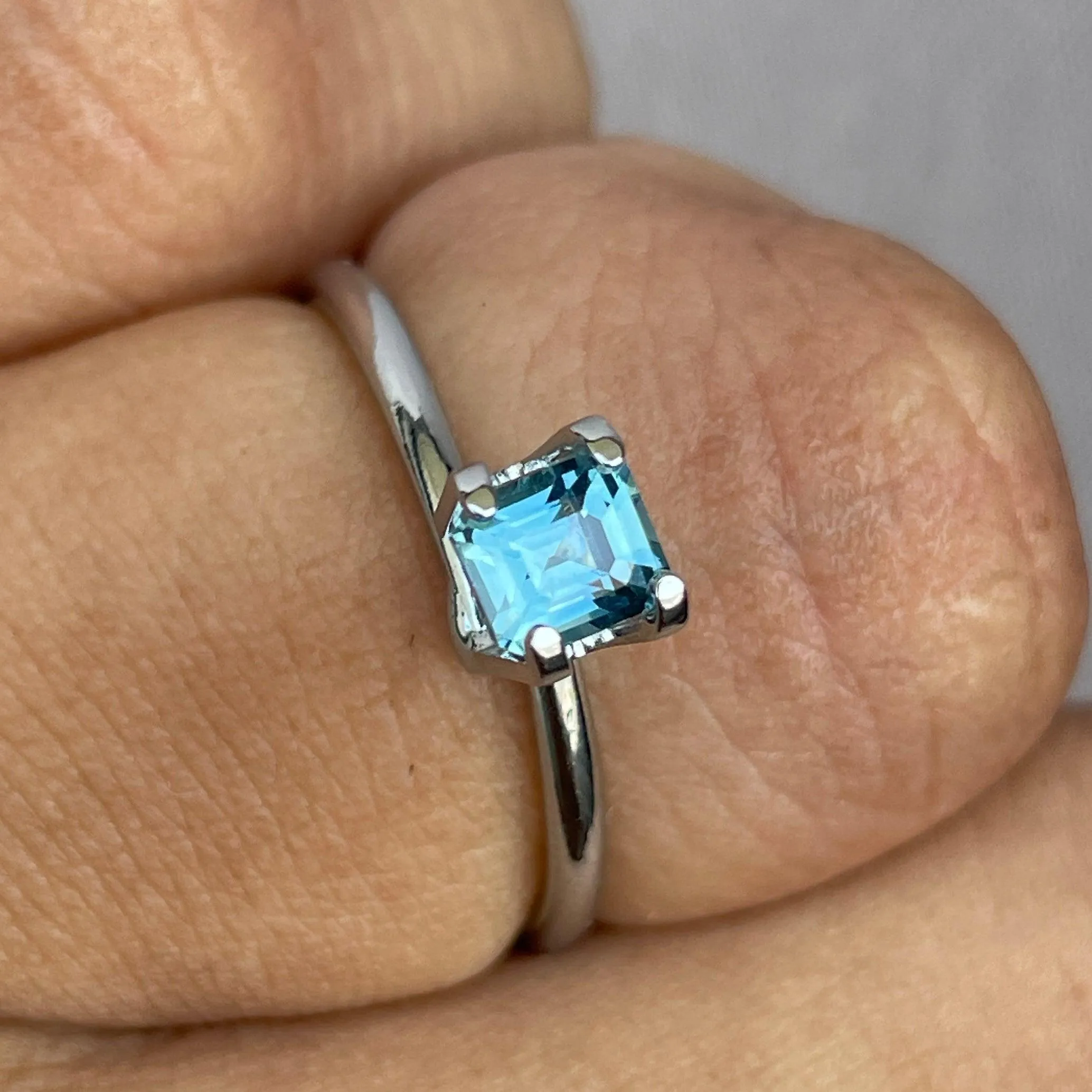 0.68 Carat Deep Neon Blue/Green Sapphire Emerald – 4.3x4.8mm