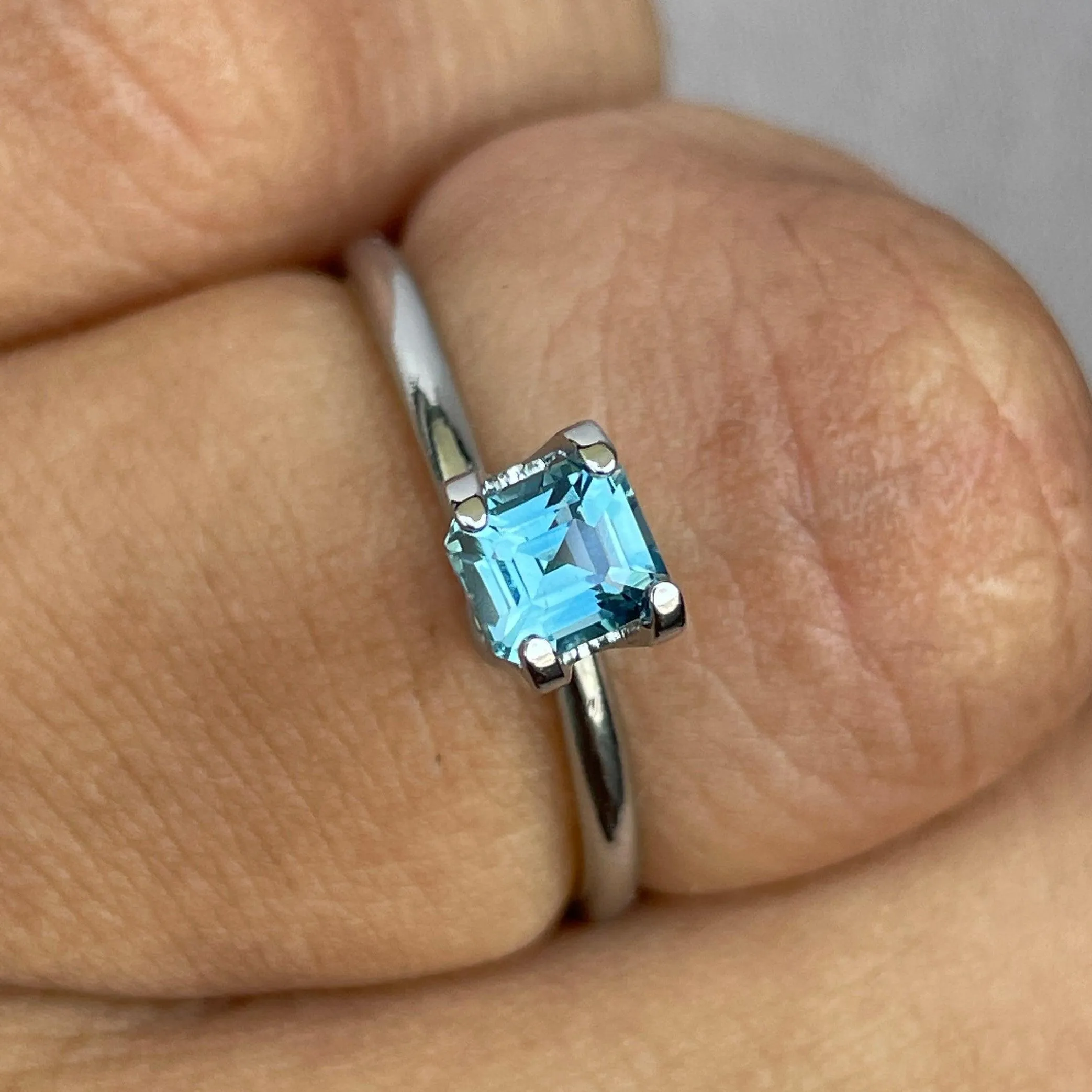0.68 Carat Deep Neon Blue/Green Sapphire Emerald – 4.3x4.8mm