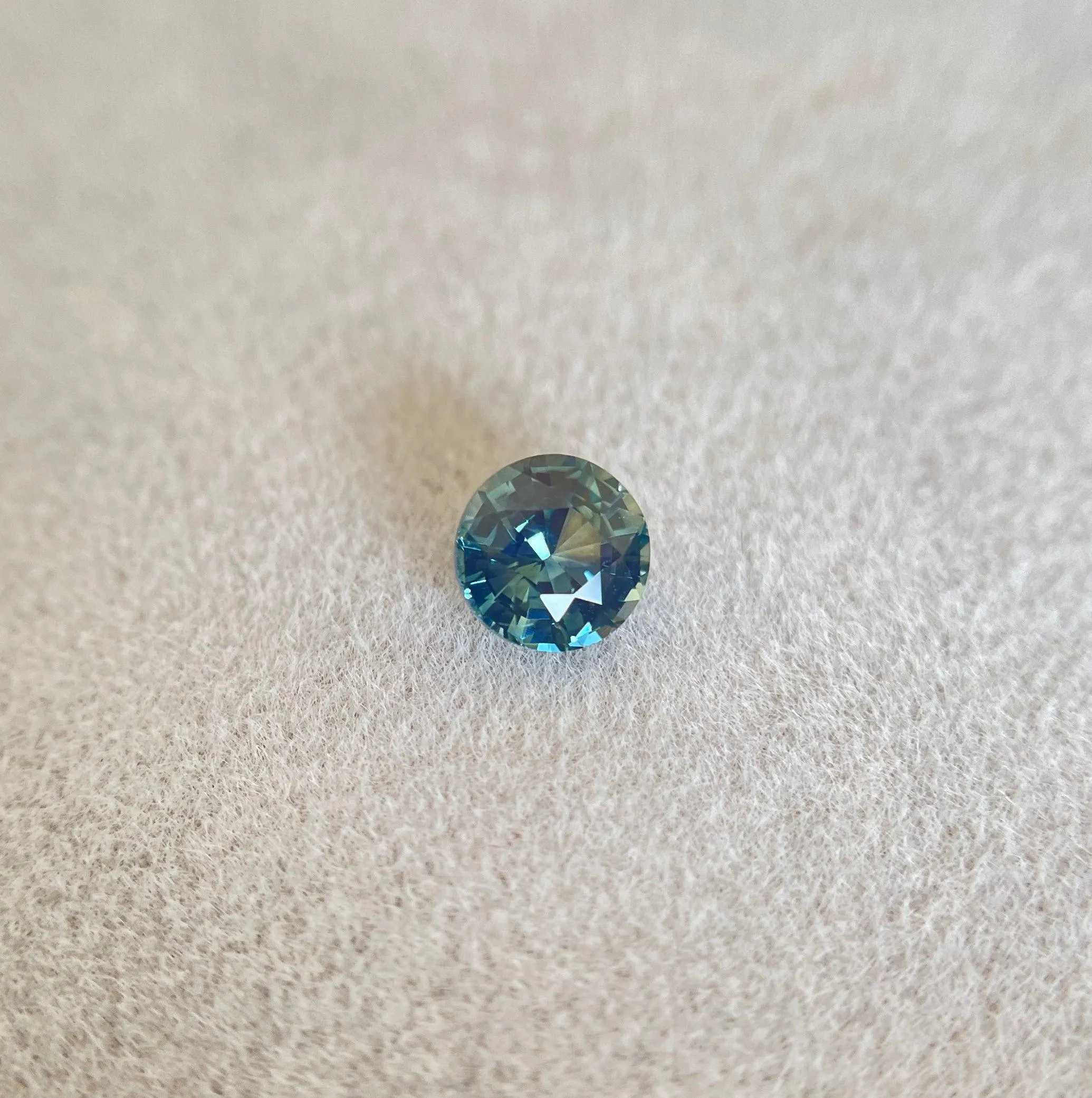 0.92 crt Teal Sapphire/ Green sapphire/ blue green sapphire / parti sapphire/ Engagement Ring/