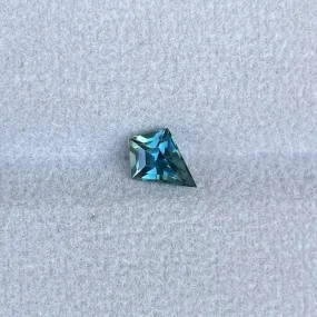 0.92 ct kite teal sapphire