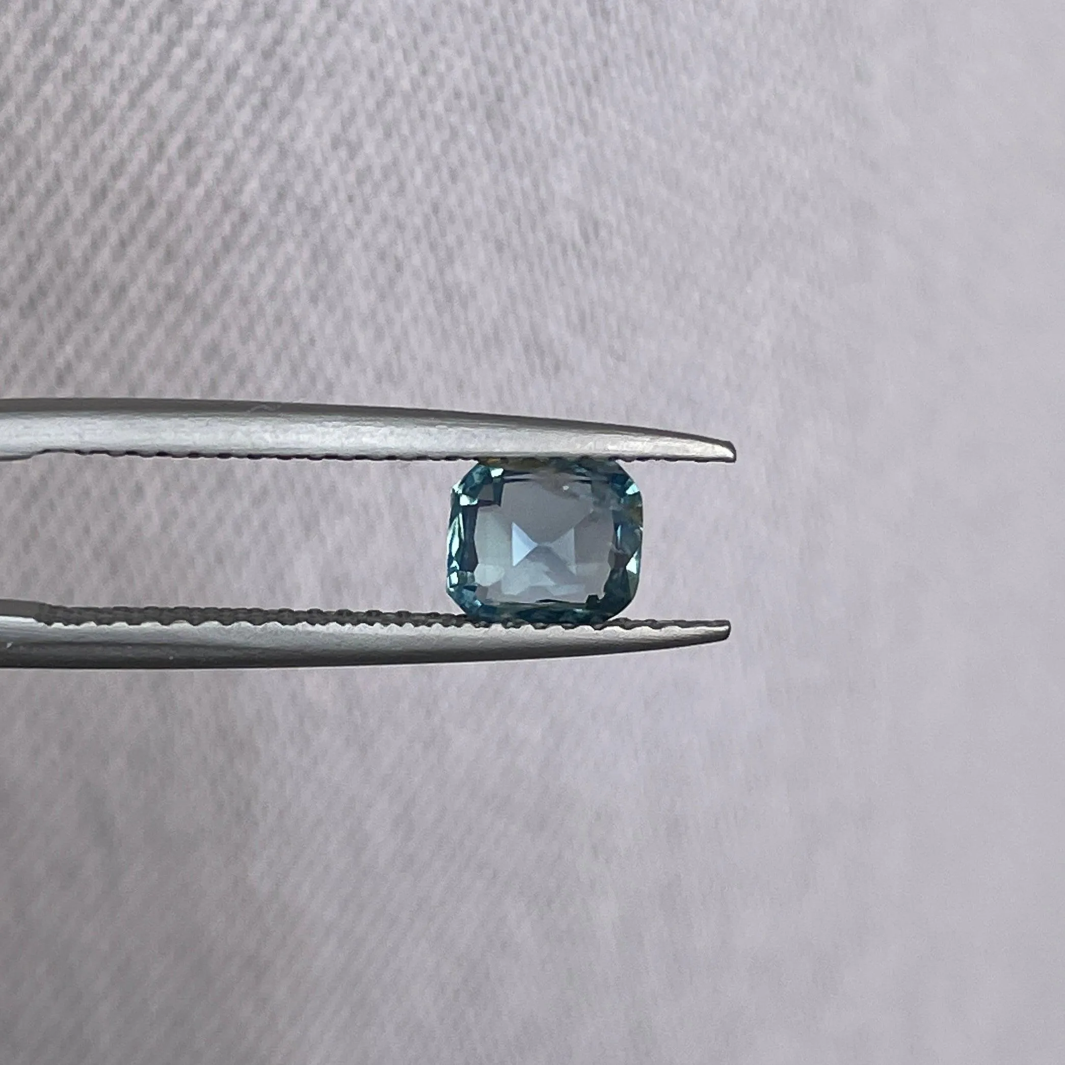 1.02 ct Certified Natural Green Sapphire