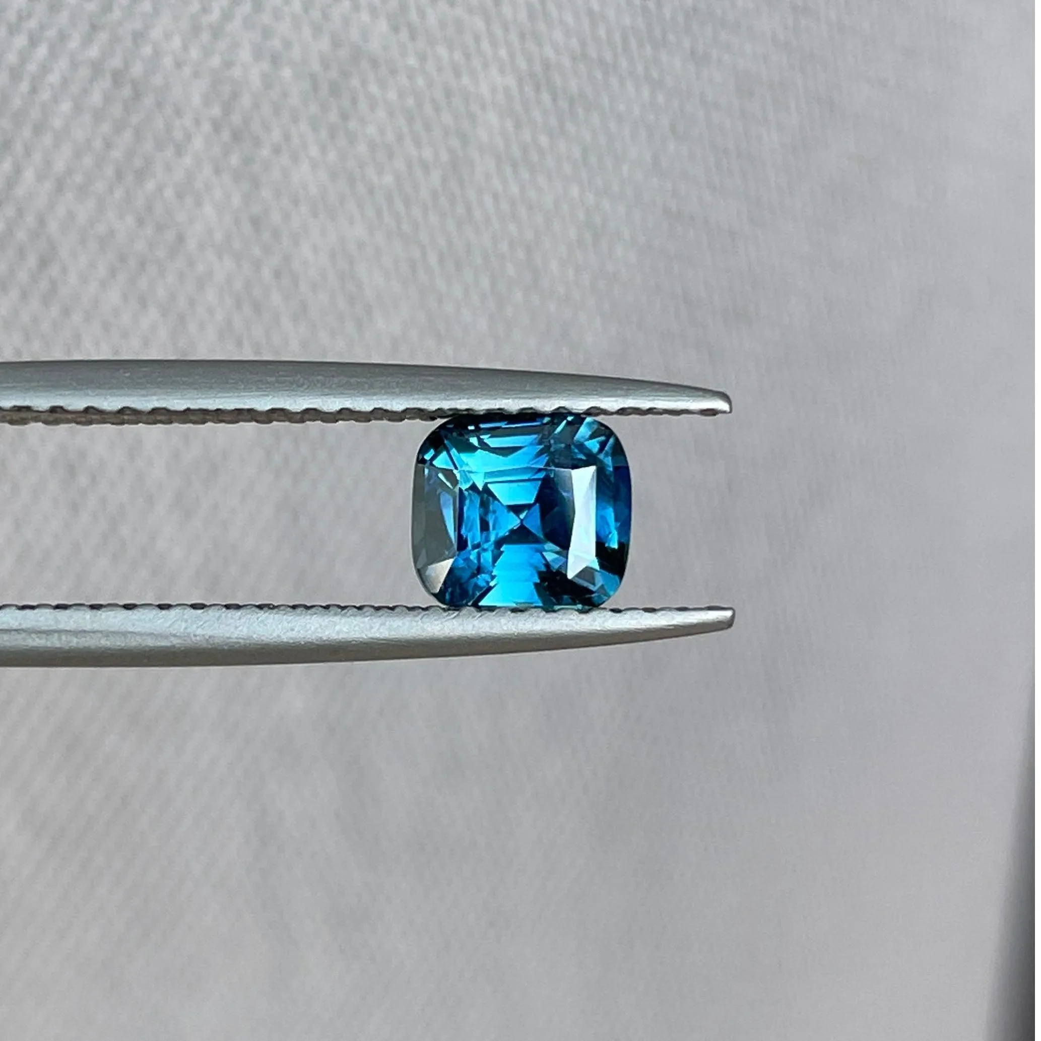 1.02 ct natural Teal Sapphire is well cut to bring out the best colour and lustre, make a custom designed unique ring with this sapphire