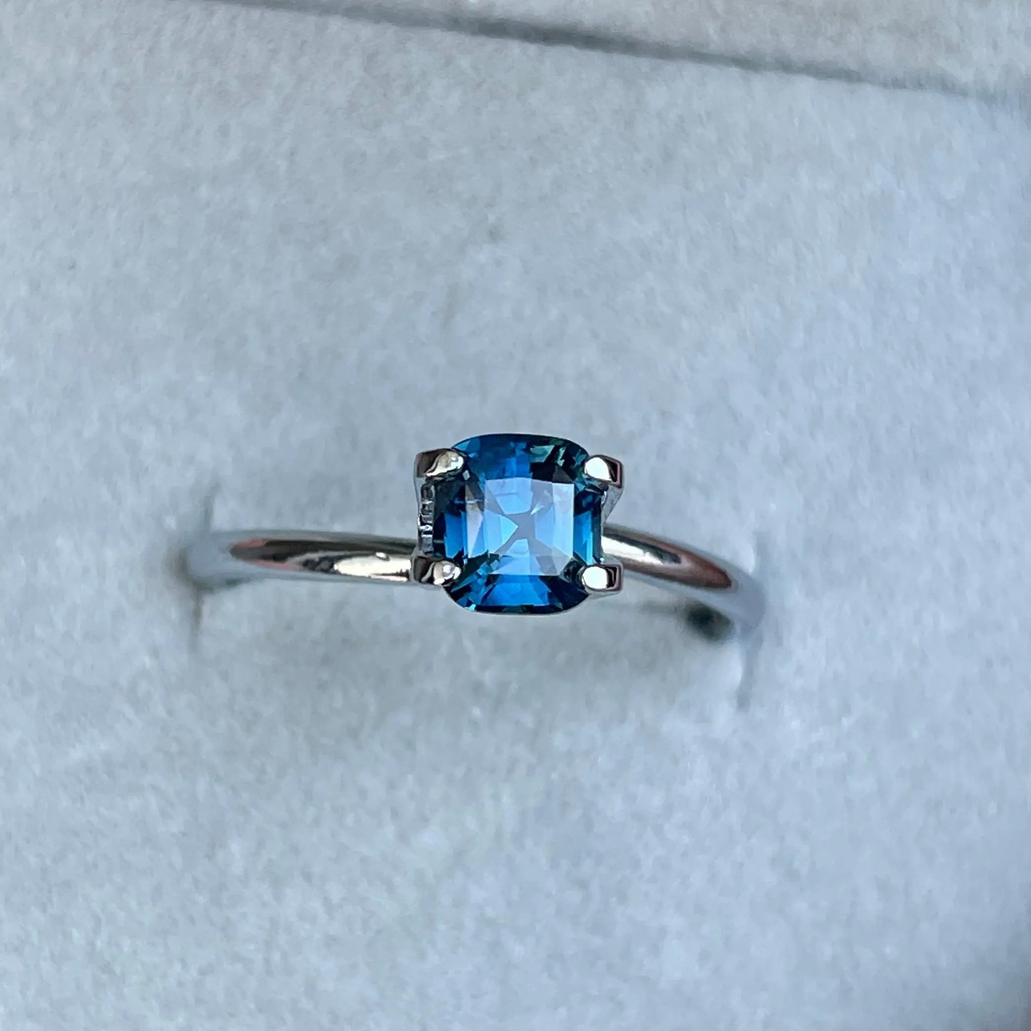 1.02 ct natural Teal Sapphire is well cut to bring out the best colour and lustre, make a custom designed unique ring with this sapphire