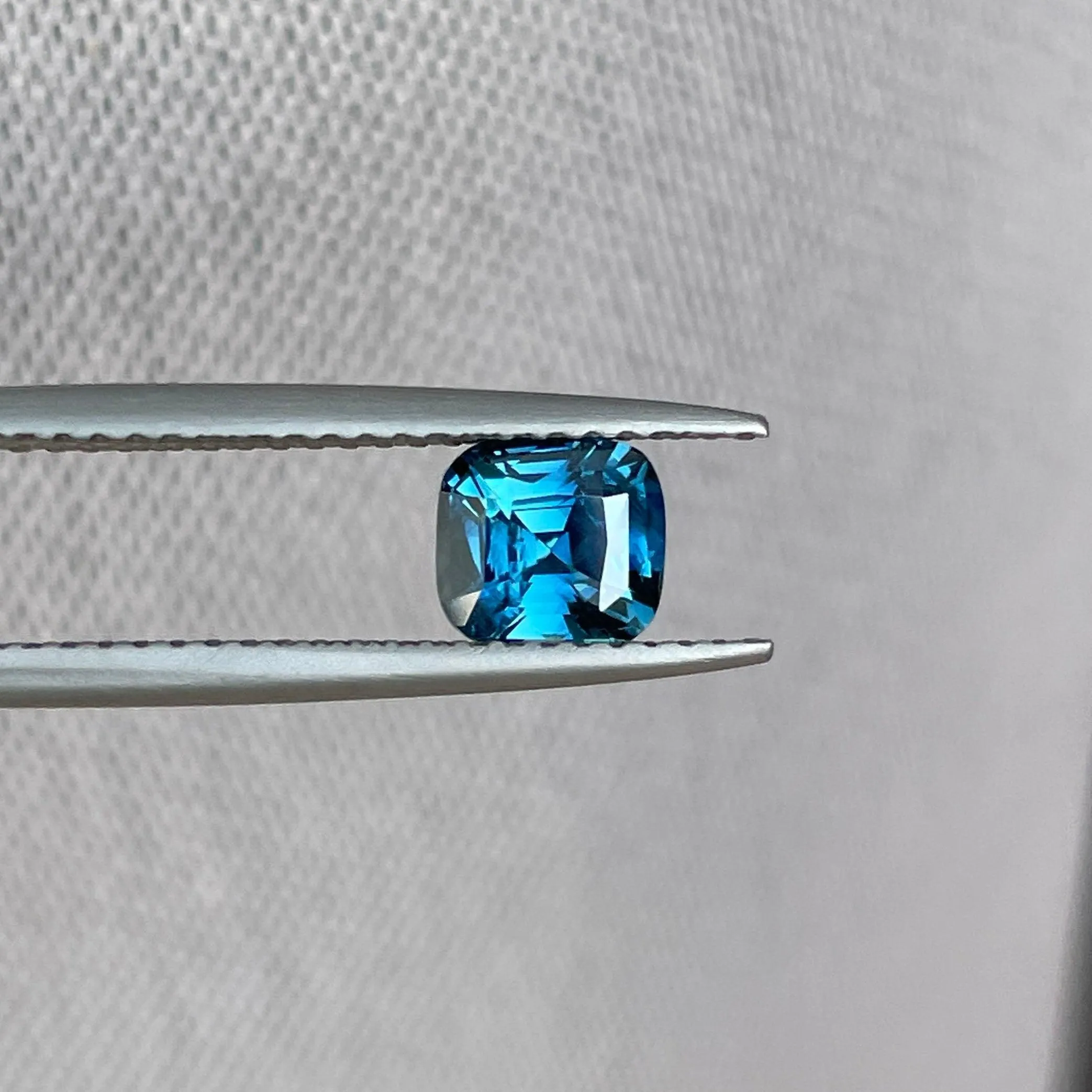1.02 ct natural Teal Sapphire is well cut to bring out the best colour and lustre, make a custom designed unique ring with this sapphire