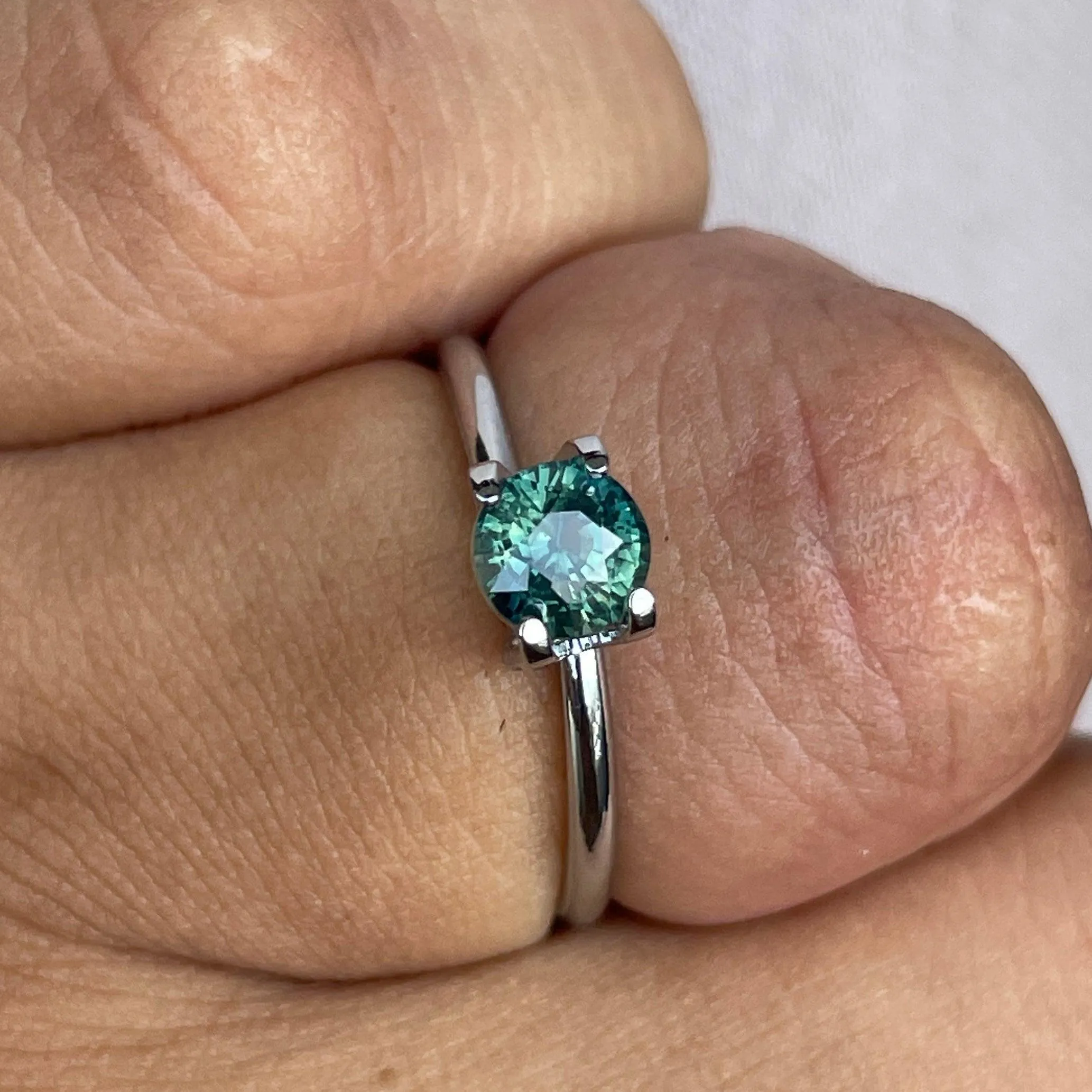 1.05 Crt Deep Teal-Green Sapphire (Heated)