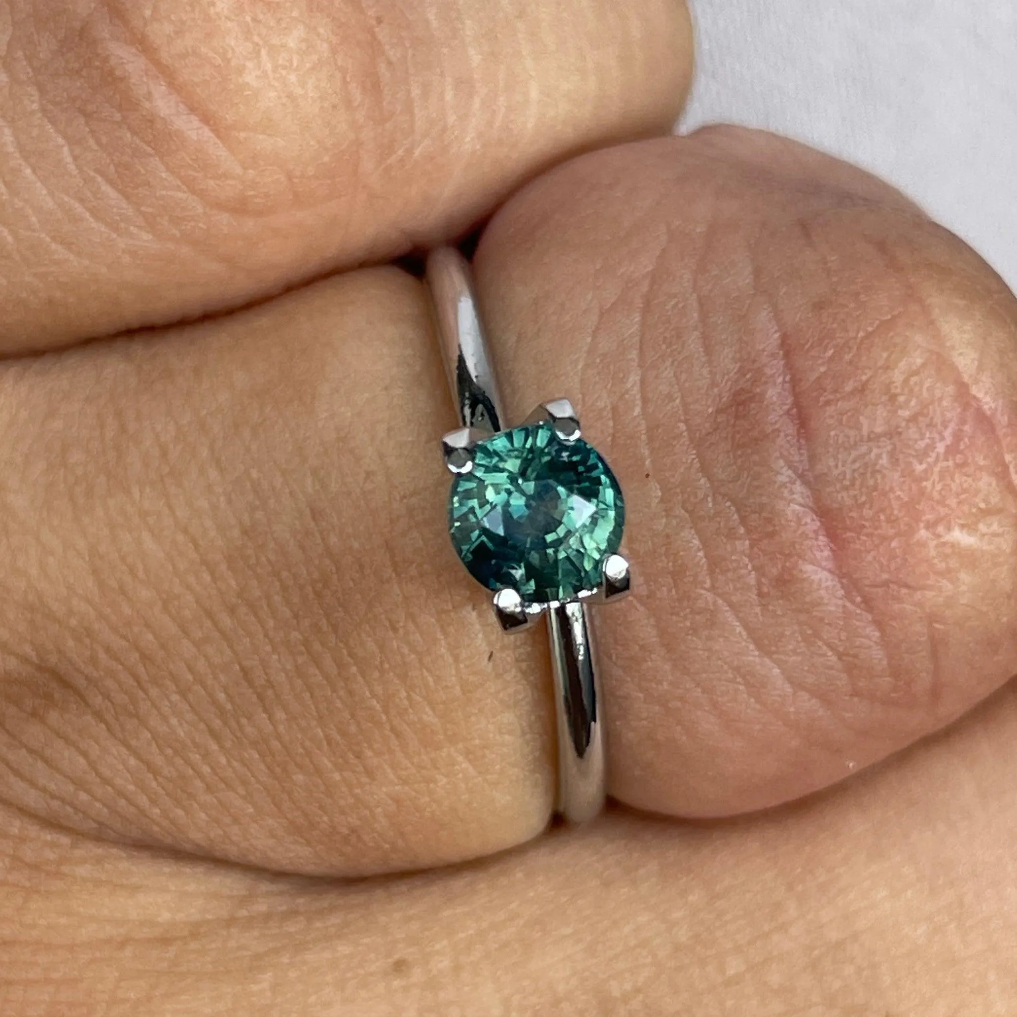 1.05 Crt Deep Teal-Green Sapphire (Heated)
