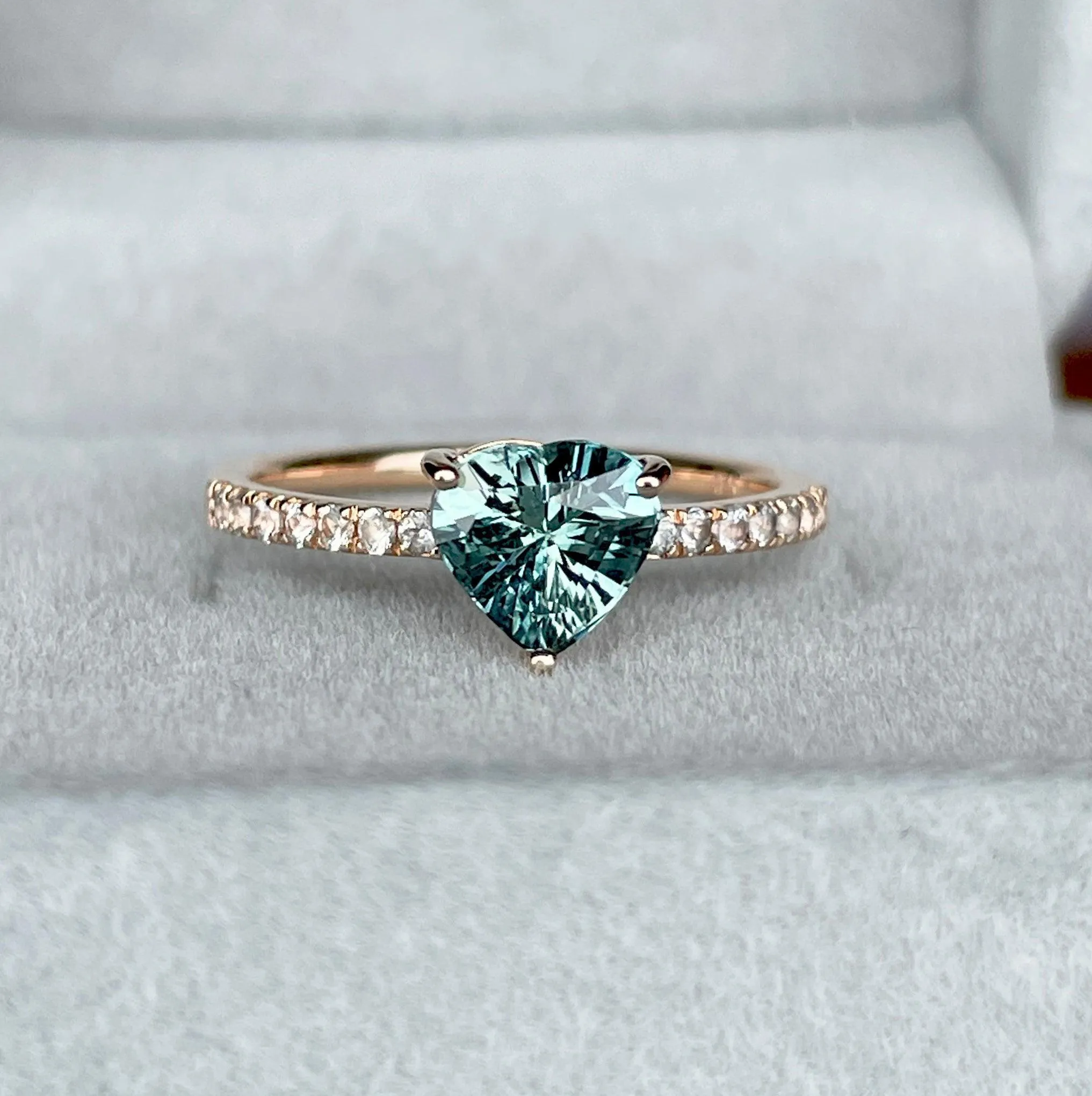 18k/ Teal Sapphire ring/ Green sapphire ring/ blue green sapphire ring