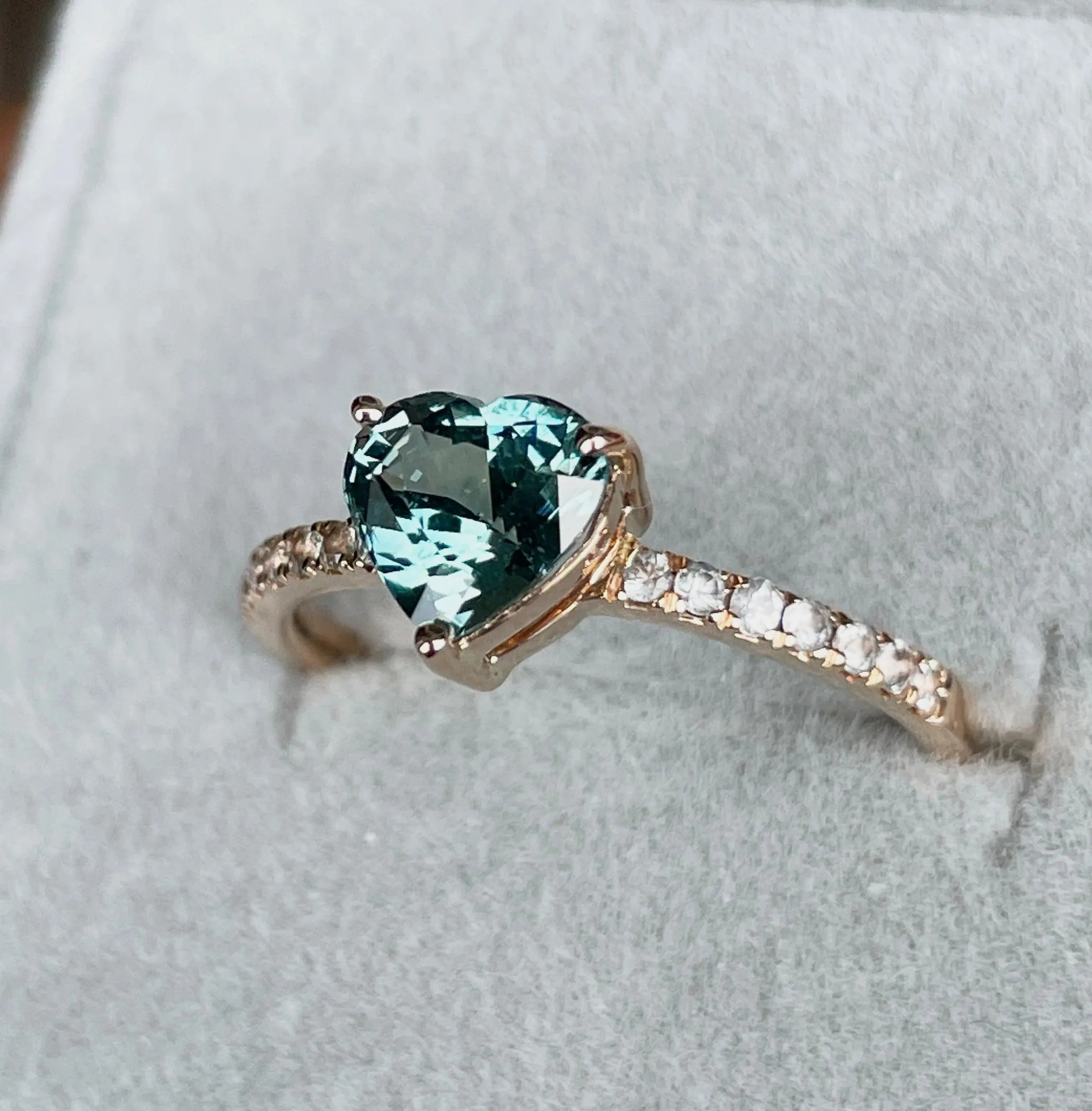 18k/ Teal Sapphire ring/ Green sapphire ring/ blue green sapphire ring