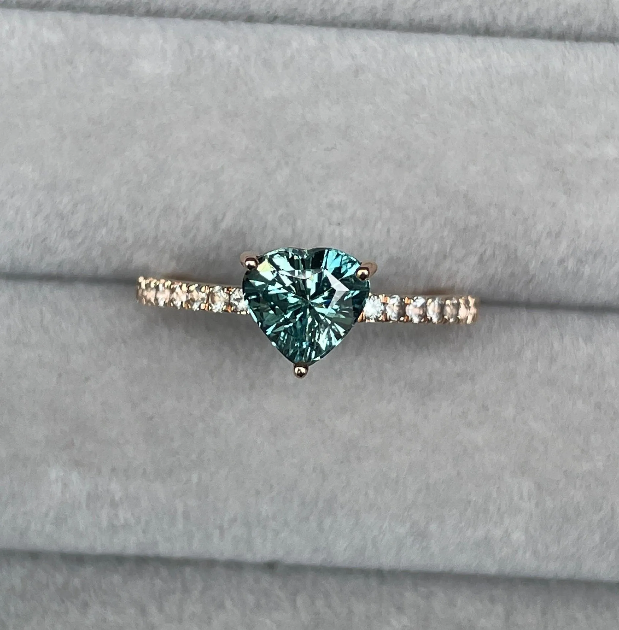 18k/ Teal Sapphire ring/ Green sapphire ring/ blue green sapphire ring