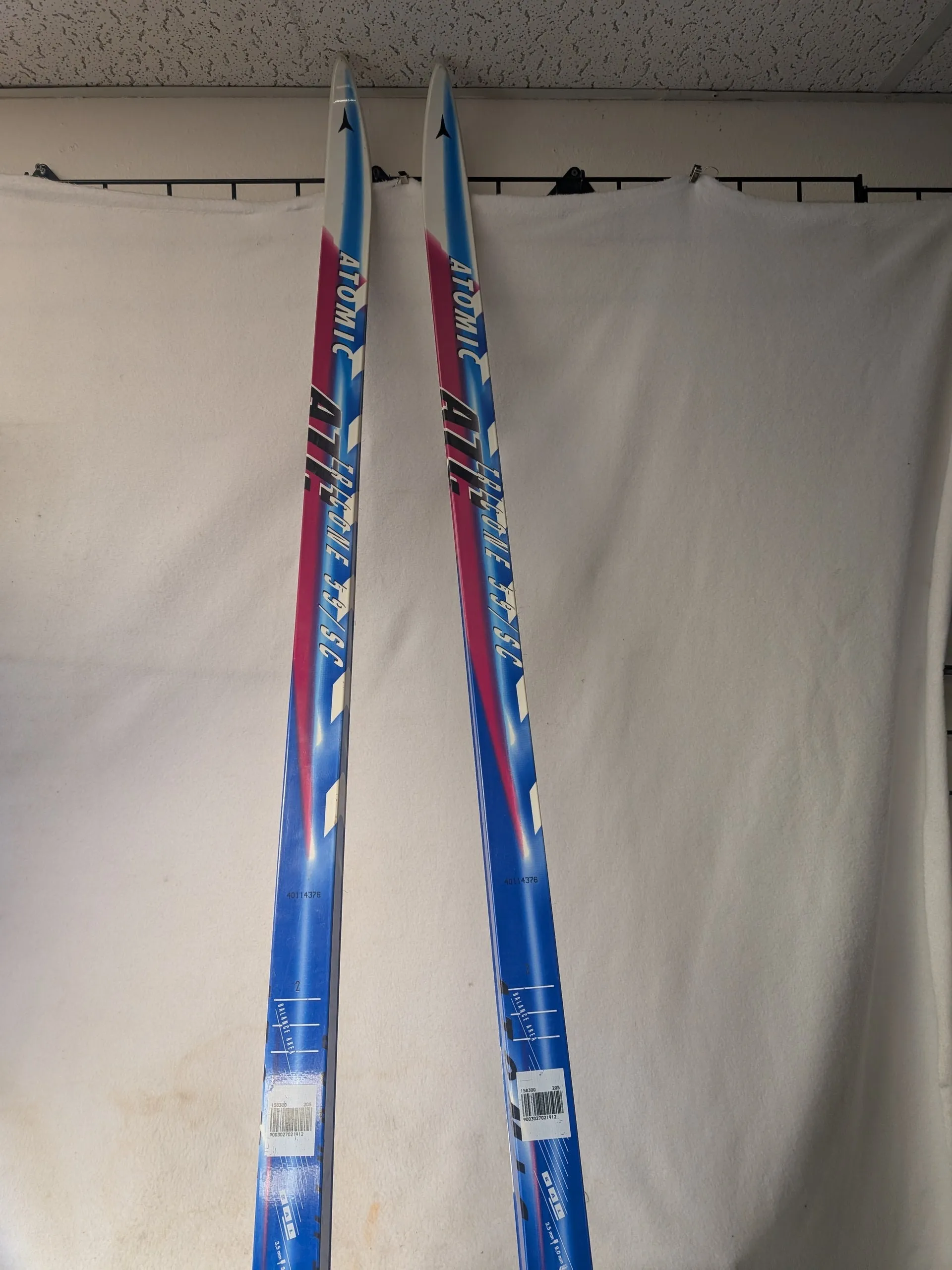 Atomic Walking Cross Country Skis No Bindings Size 205 Cm Color Blue New
