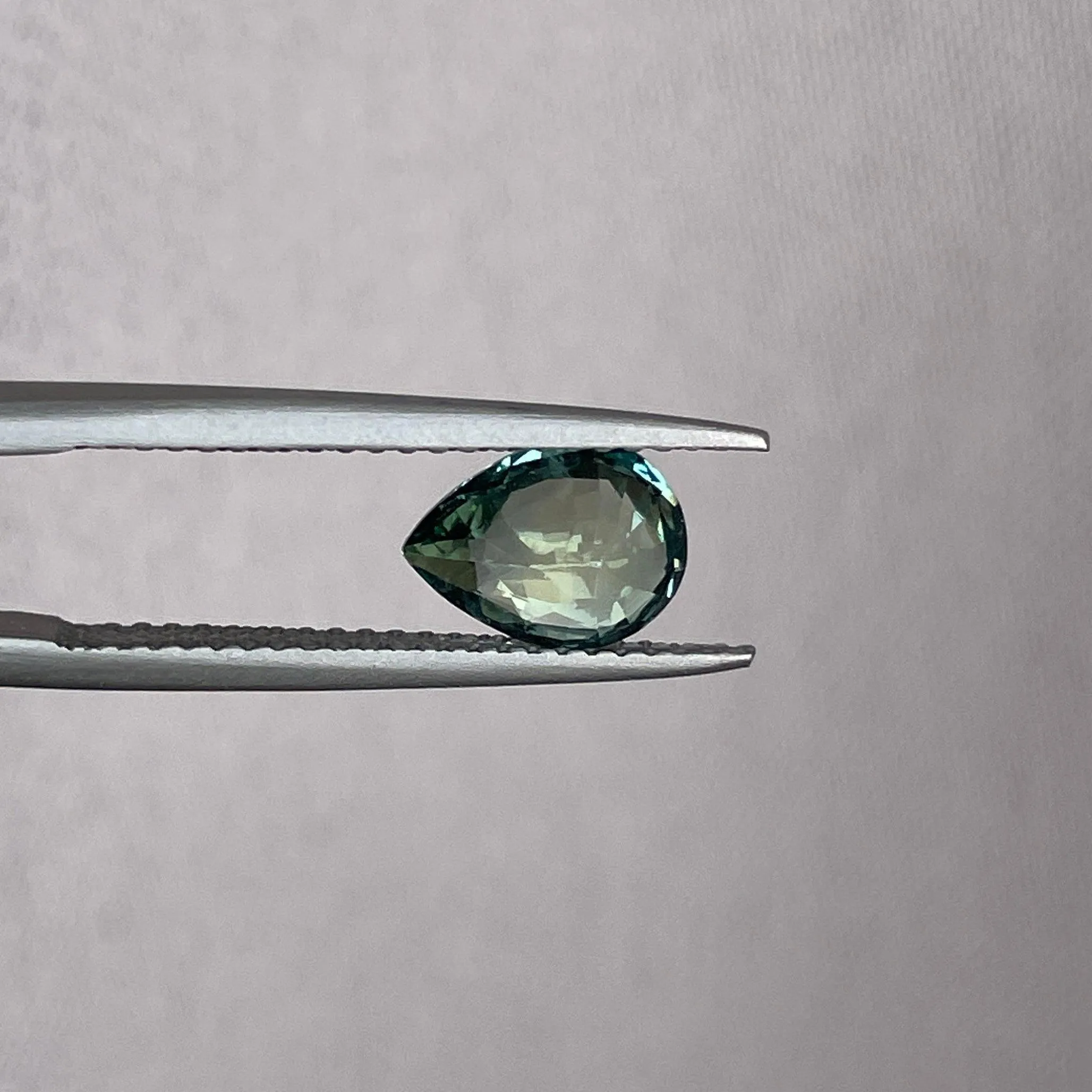 bi coloured parti sapphire 1.51 crt ocean Green Sapphire, mint colored gemstones, dark green stone jewelry