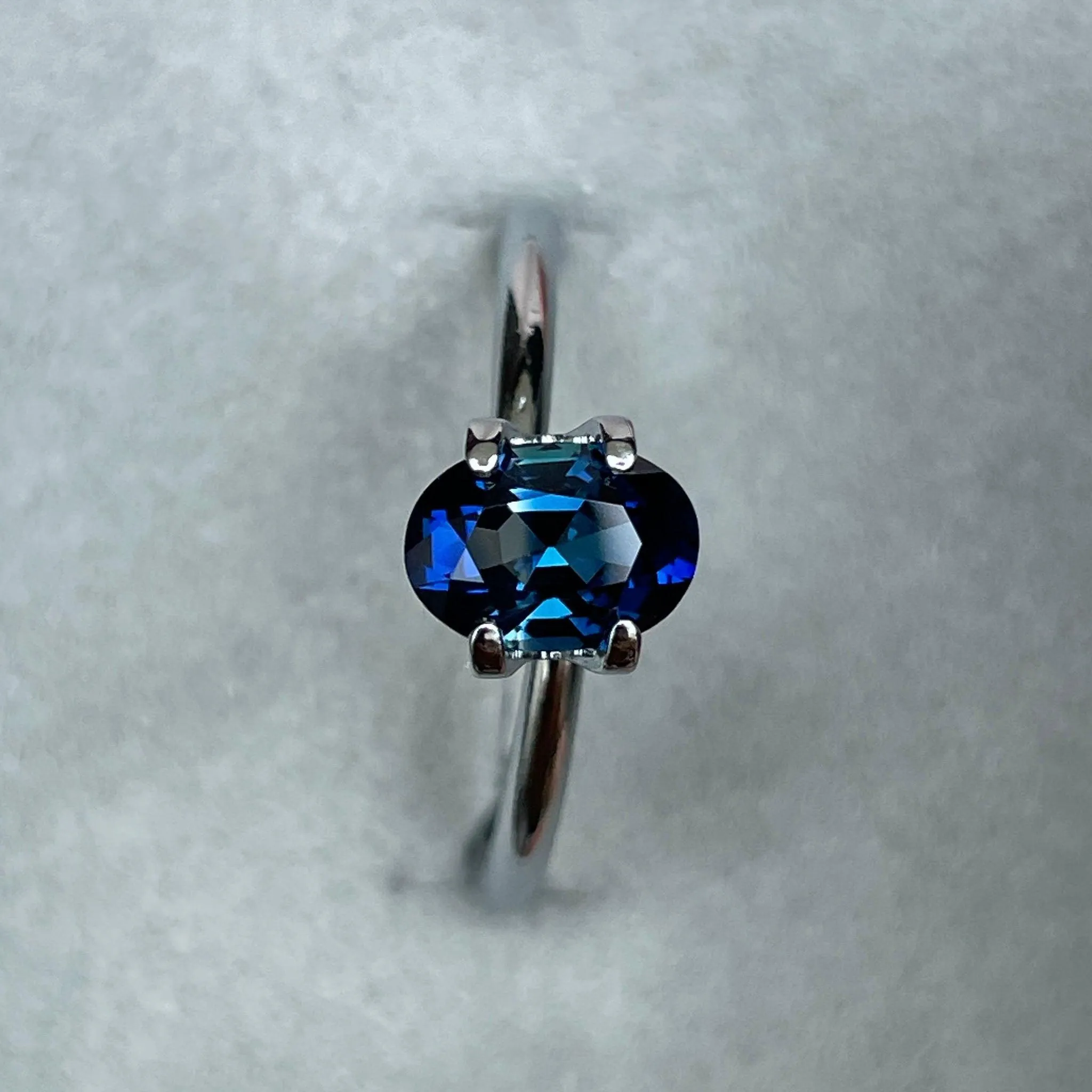 blue sapphire jewelry for women, 1.17 crt color blue sapphire ring design ideas, buy tiffany blue sapphire gold ring made of sapphire for pendant, bracelet