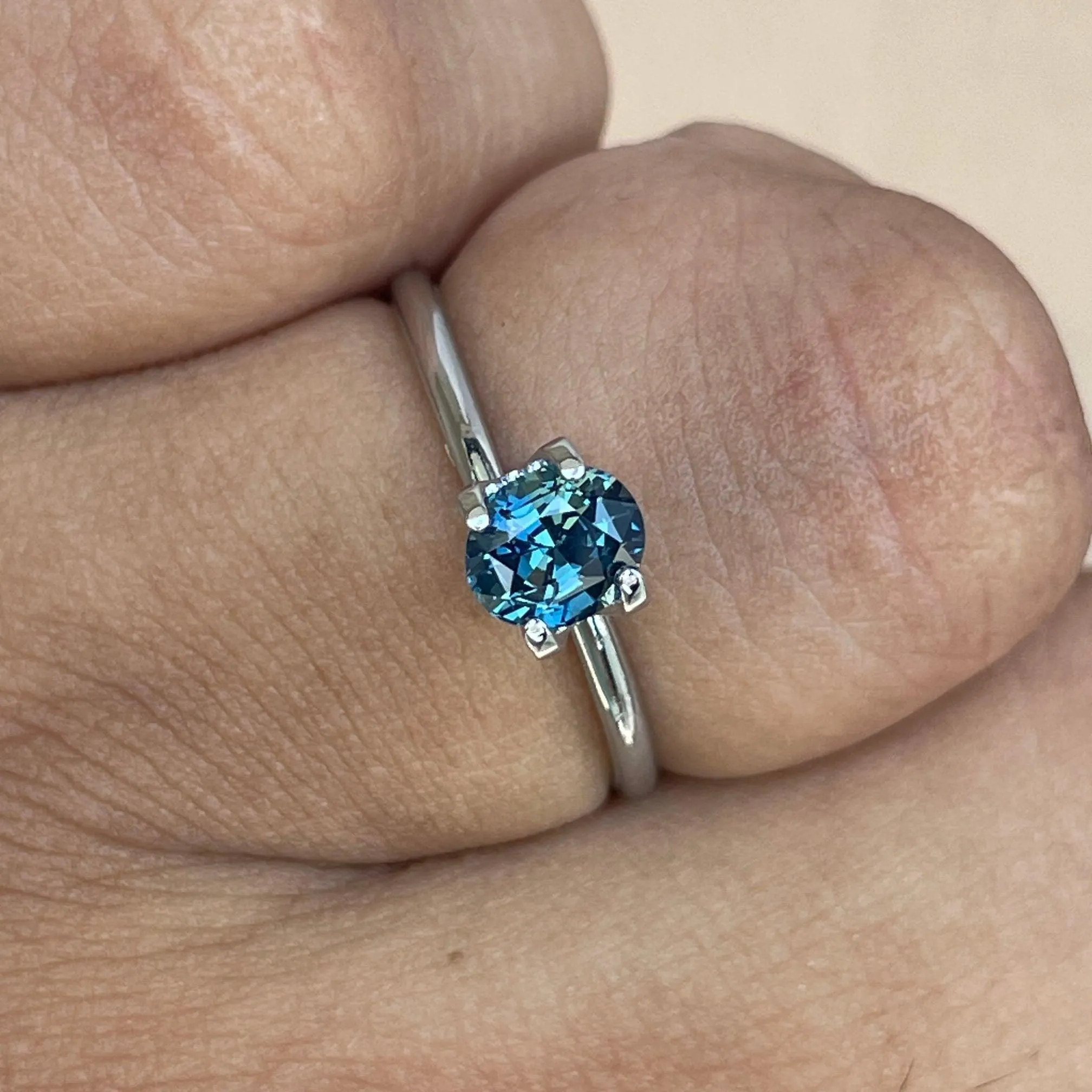 Captivating Teal sapphire Oval cut teal sapphire, 0.93 crt Sardinia teal sapphire. Loose stone for ring making