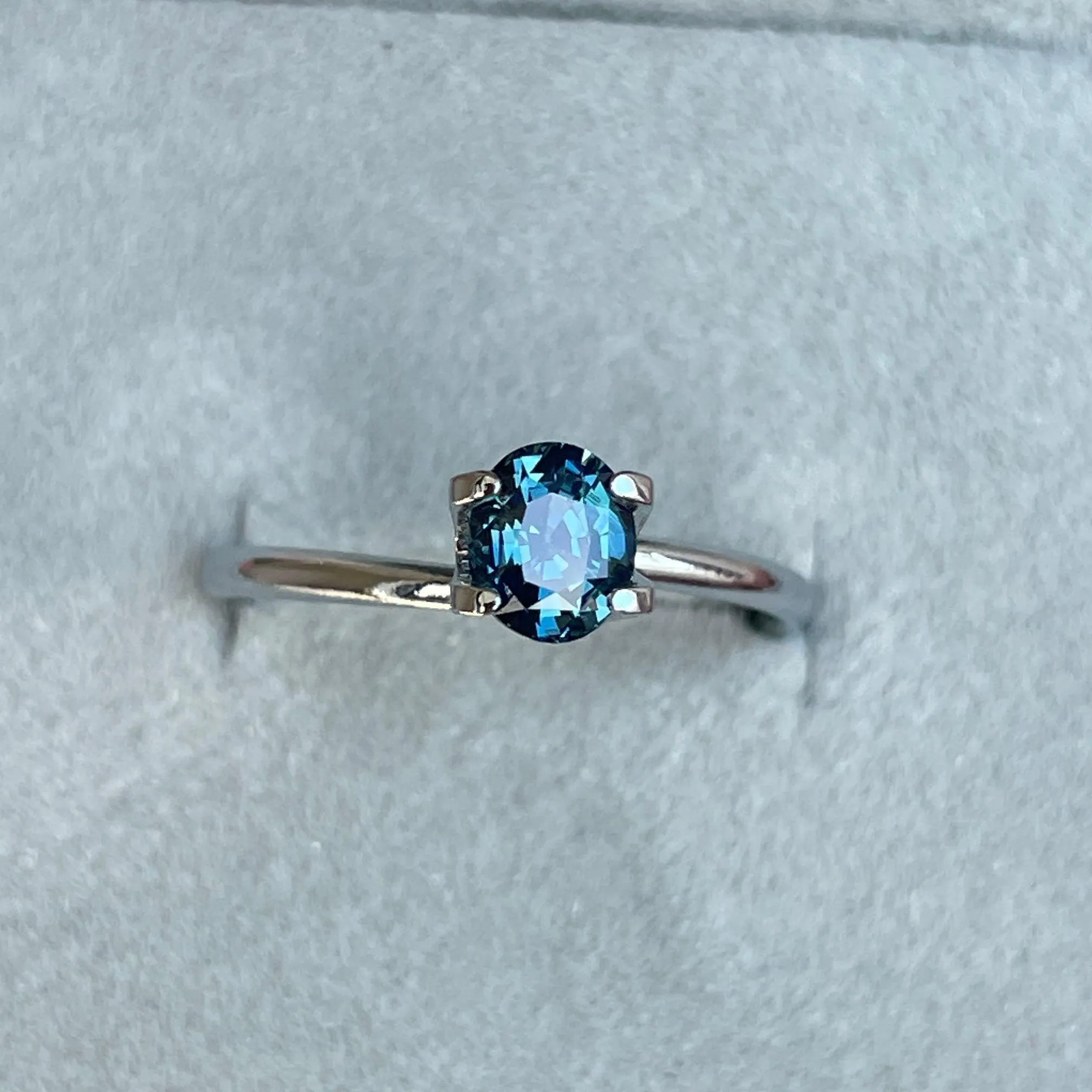 Captivating Teal sapphire Oval cut teal sapphire, 0.93 crt Sardinia teal sapphire. Loose stone for ring making
