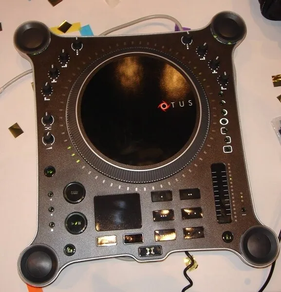Eks Otus Digital DJ-MIDI Controller