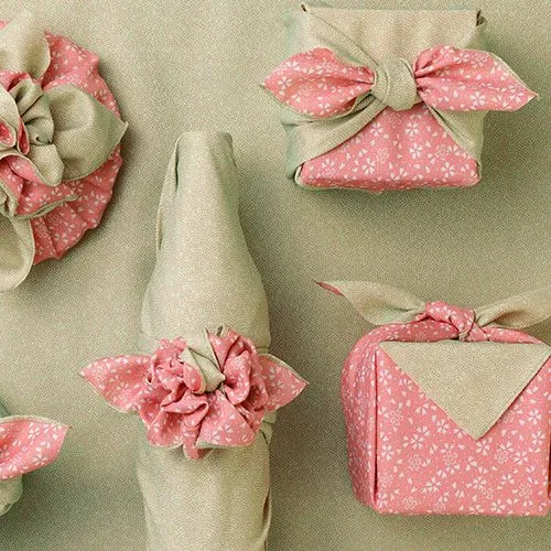 Furoshiki Amunzen Reversible 70 (Light-Green Sharkskin / Pink Sakura)