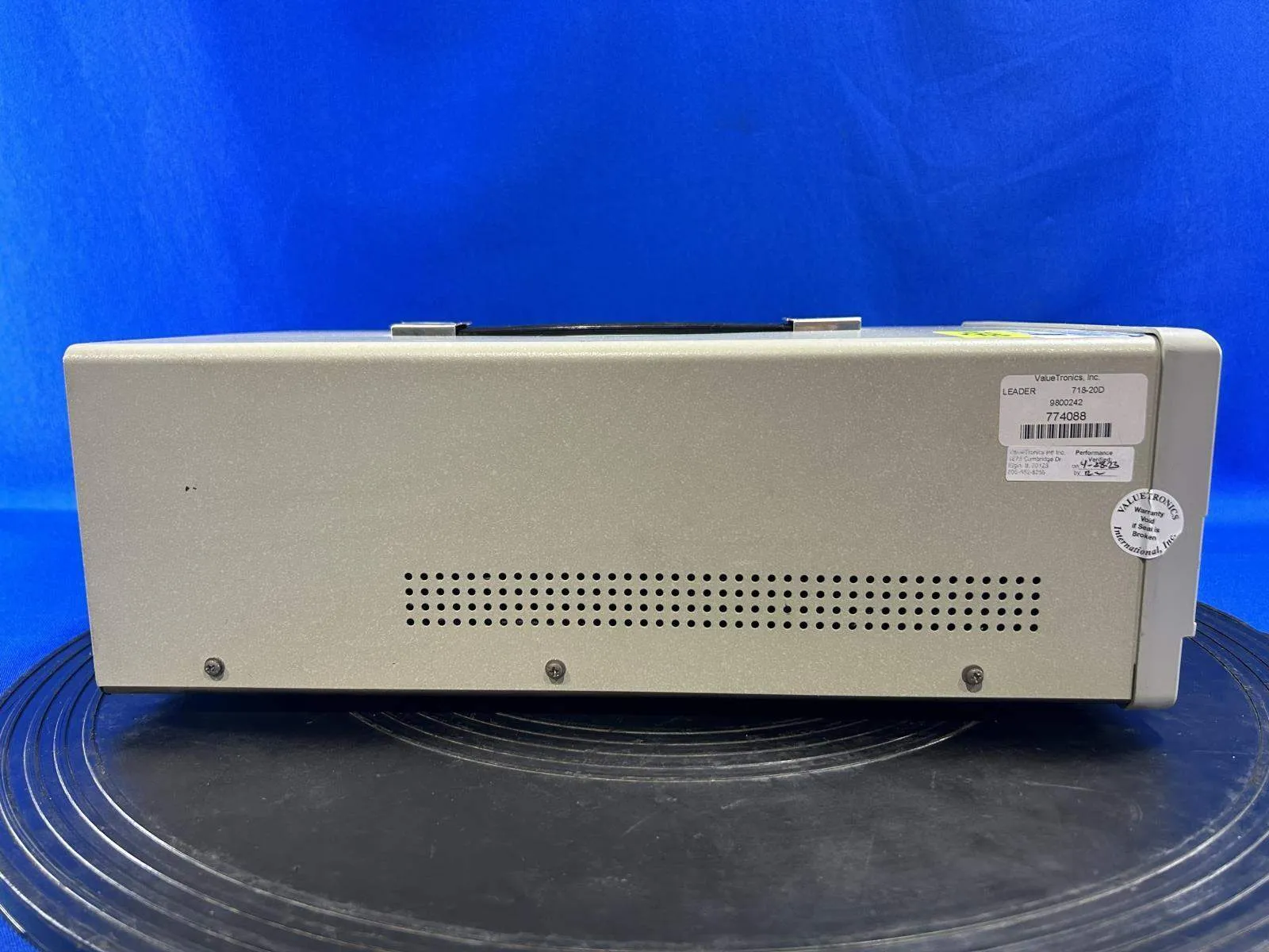 Leader 718-20D DC Power Supply