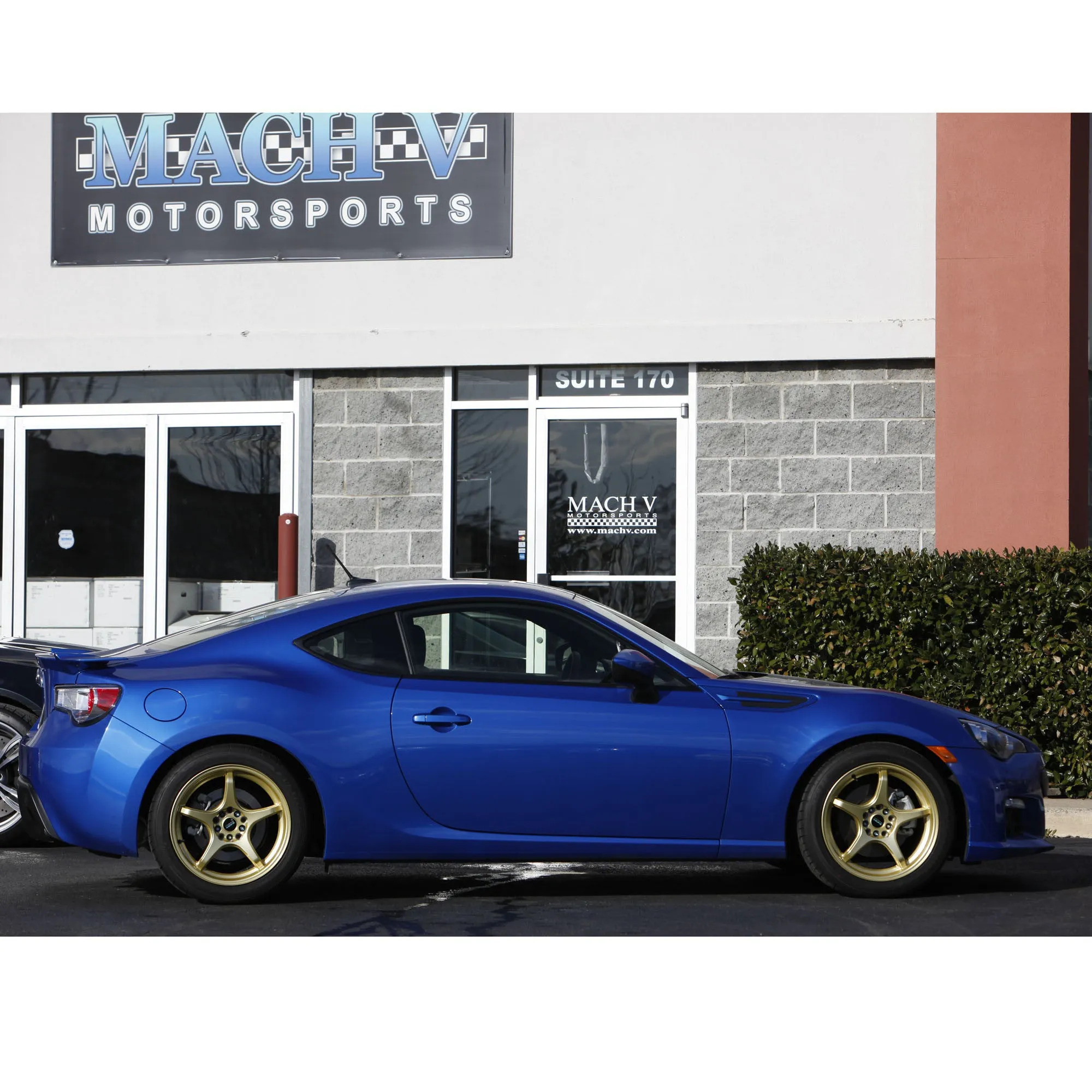 Mach V Awesome Wheel 17x9"