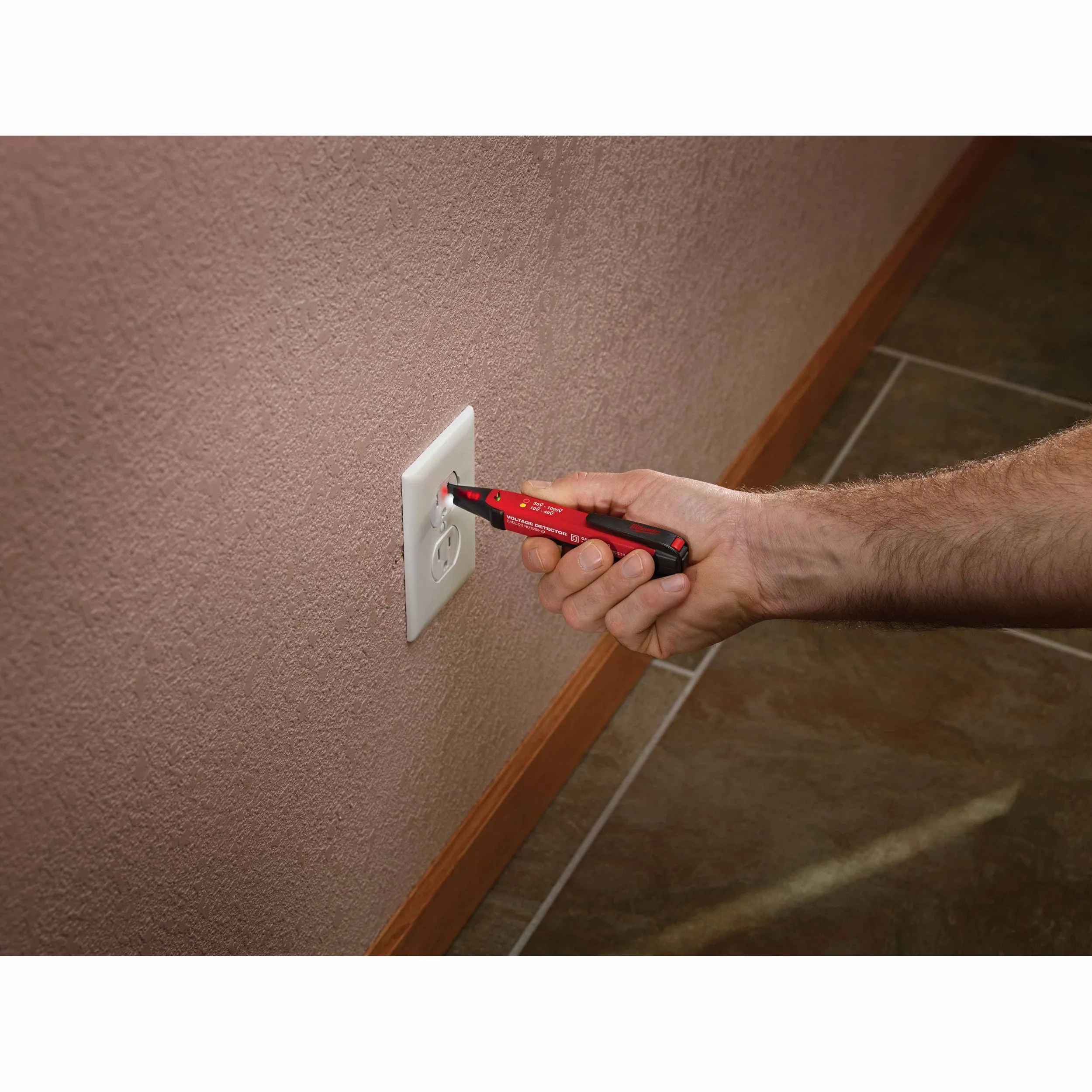 Milwaukee 2203-20 10-1000V Dual Range Voltage Detector