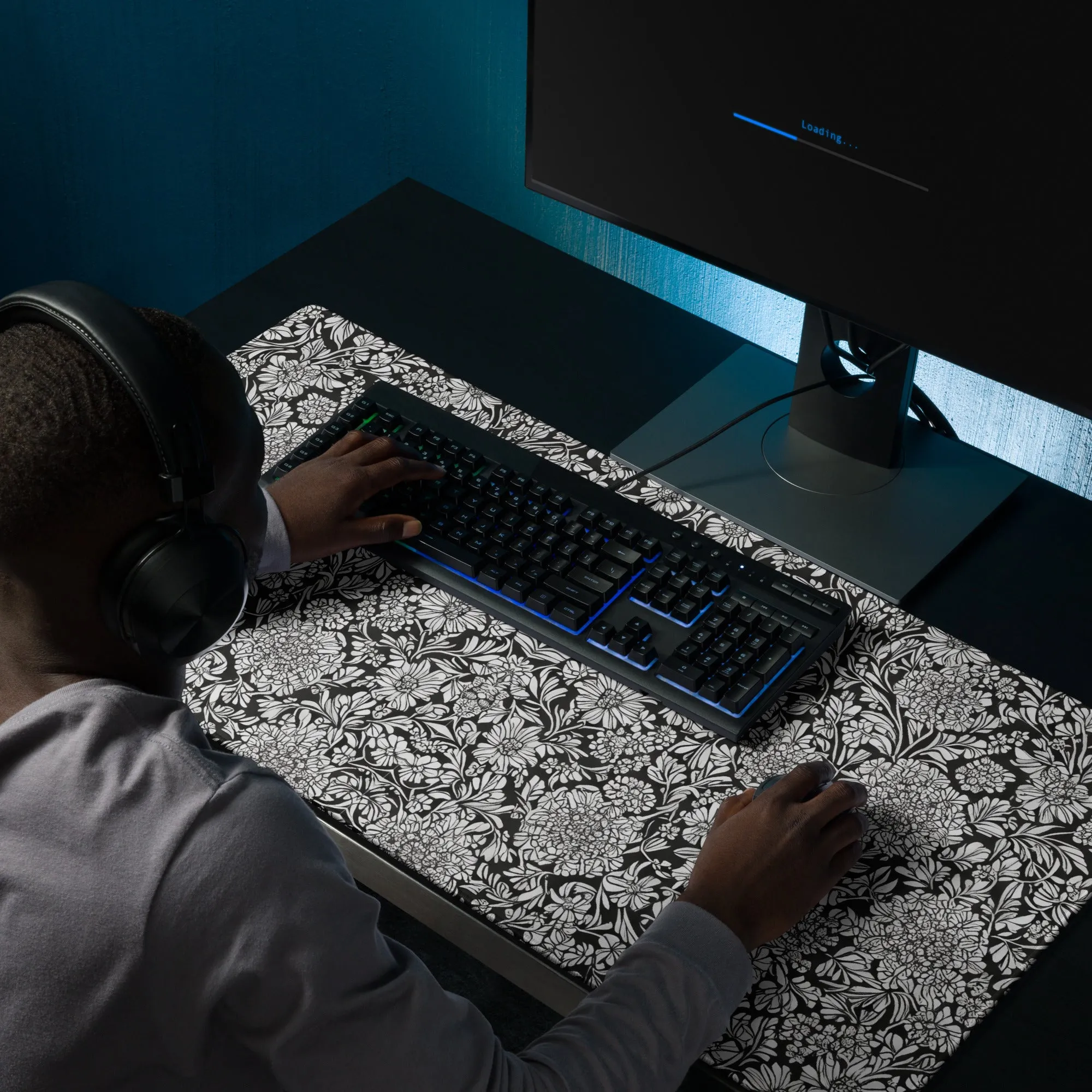 Monochrome Floral : Gaming mouse pad