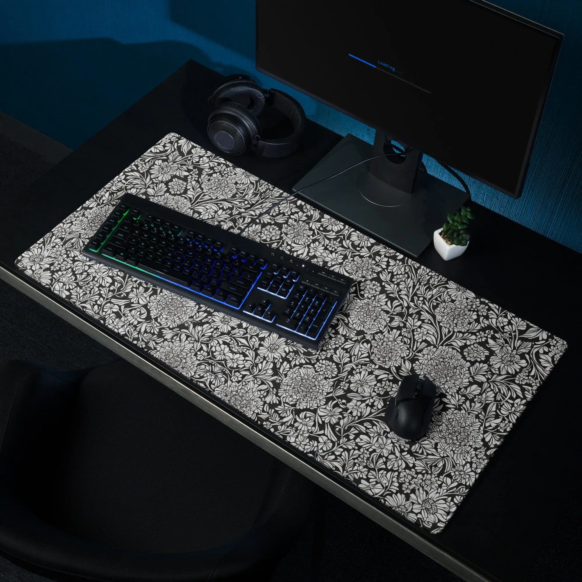 Monochrome Floral : Gaming mouse pad