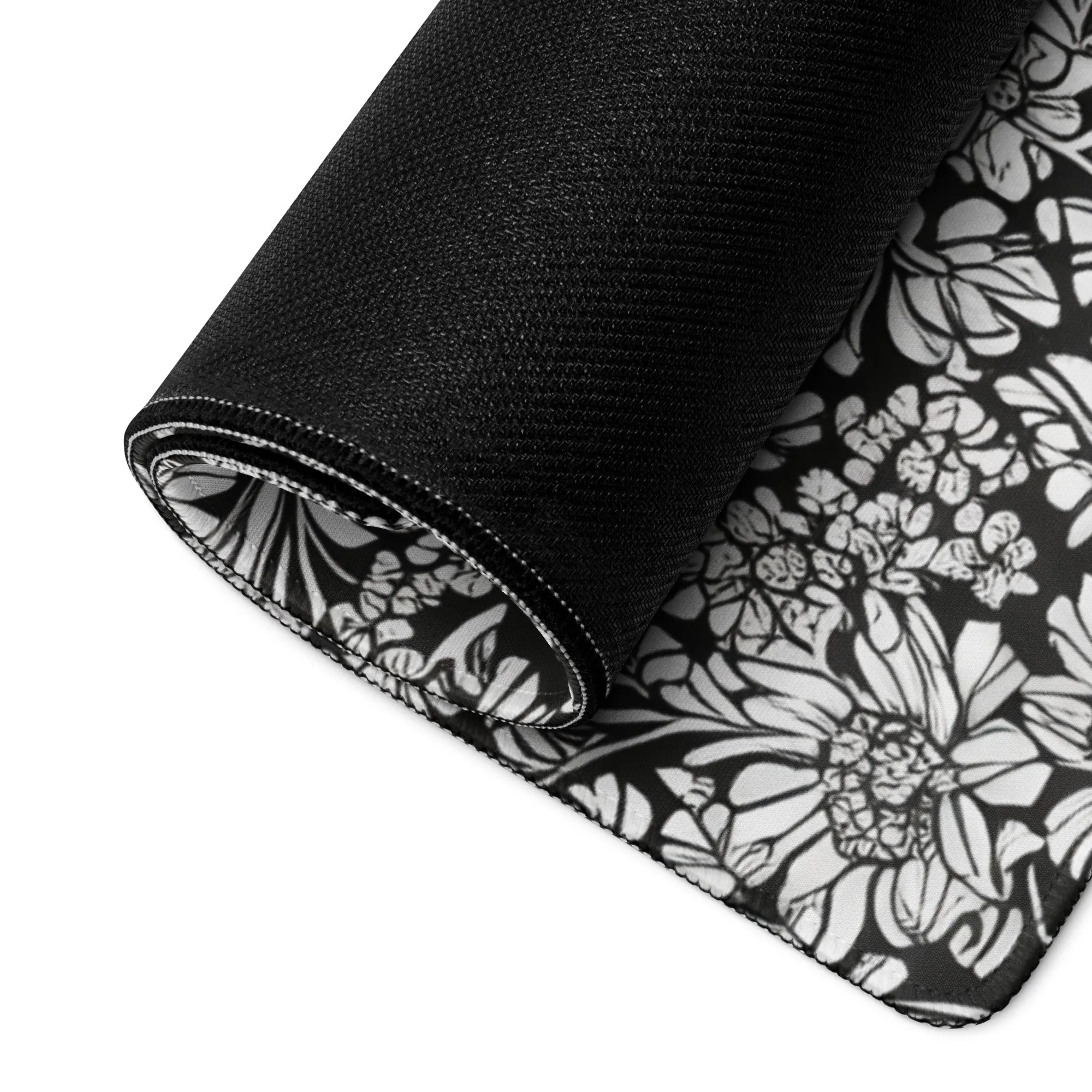 Monochrome Floral : Gaming mouse pad
