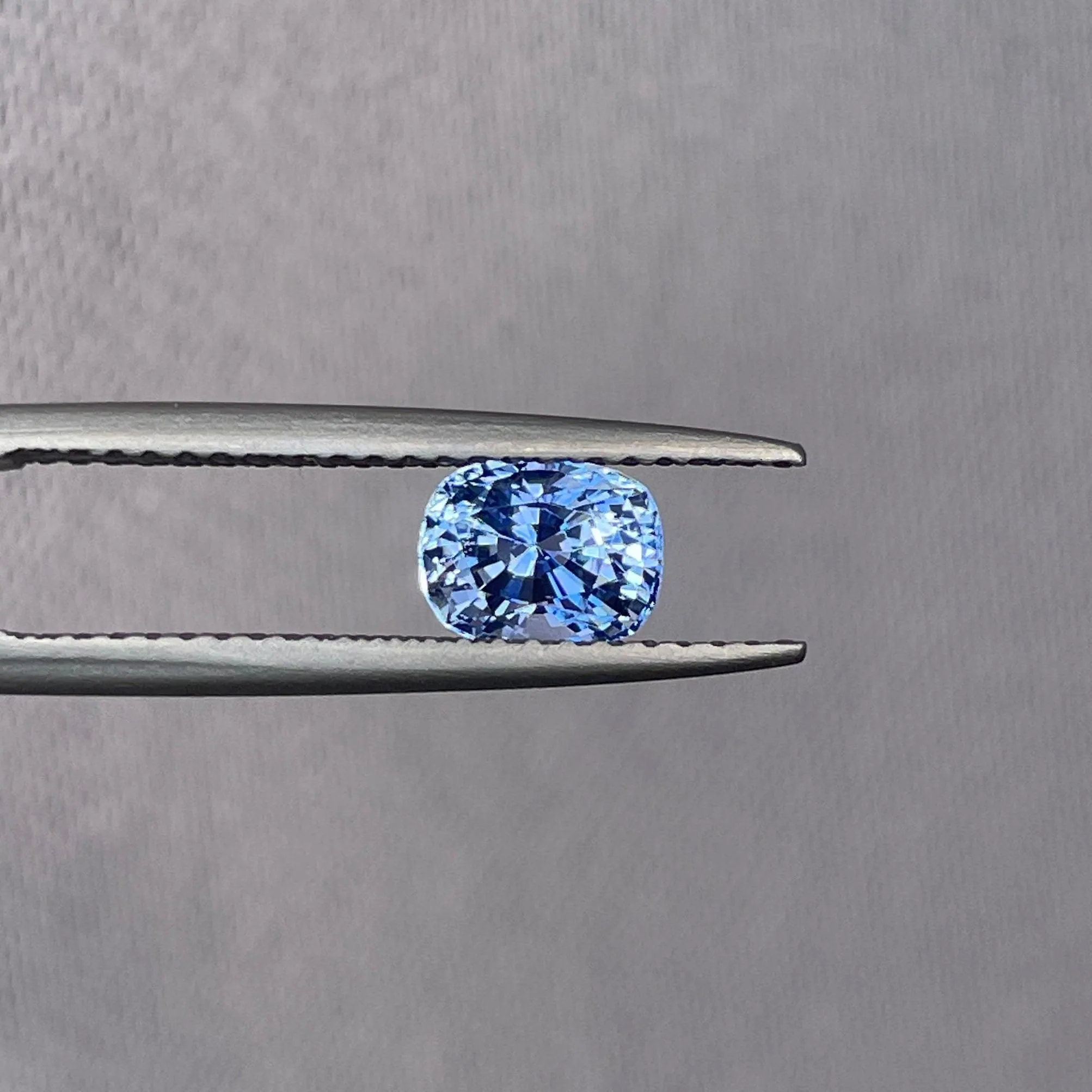 Natural Blue sapphire Cushion cut, Tufts Blue sapphire 1.06 crt, Unmounted Loose Stone for Jewelry Making Tools