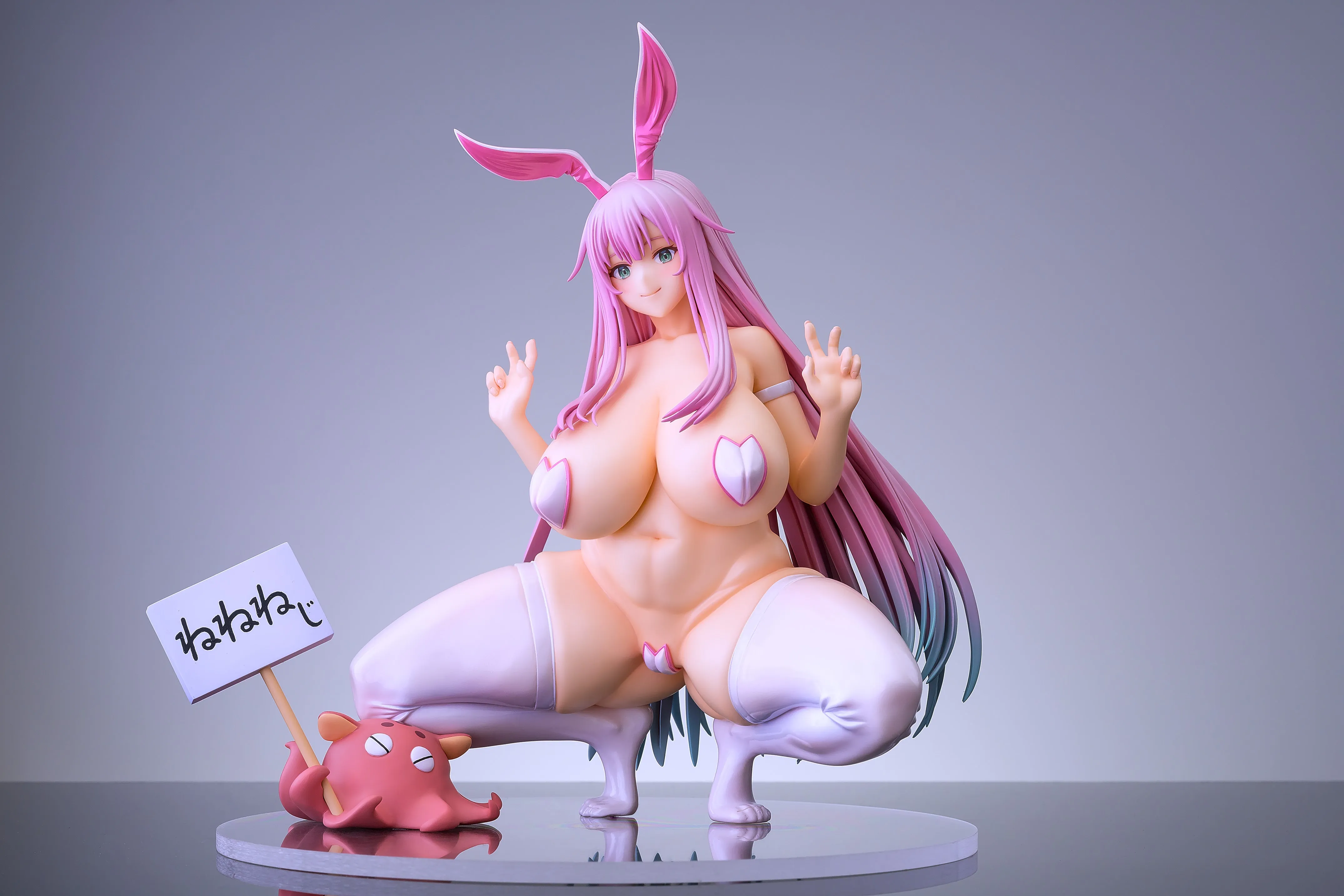 Neneneg Original Illustration Pink Hair-Chan 1/5.5 Scale Figure