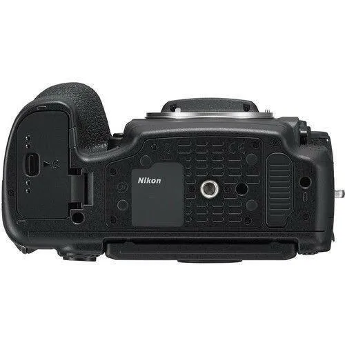 Nikon D850 DSLR Camera with Nikon AF-S NIKKOR 24-70mm f/2.8E ED VR Lens