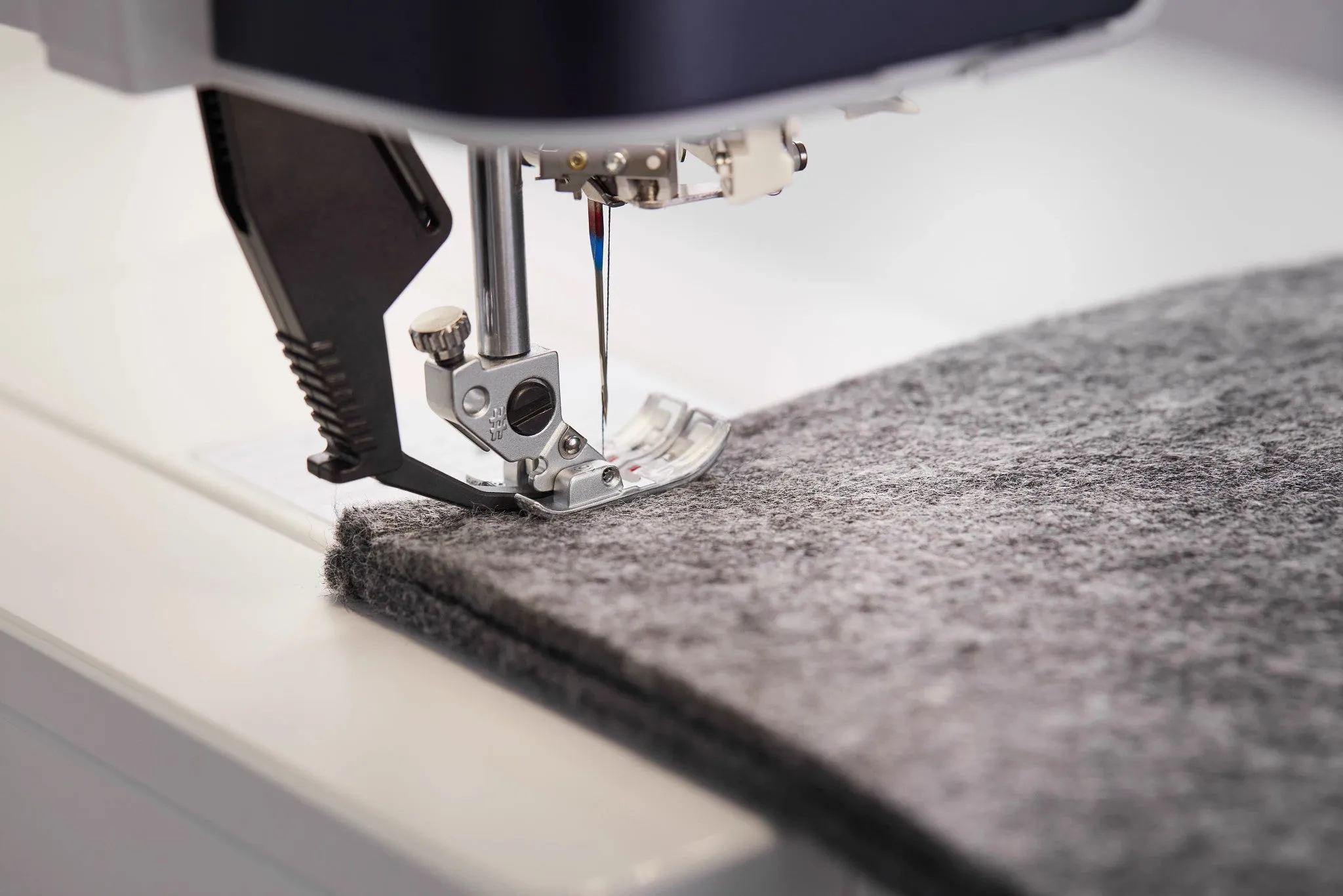 PFAFF® creative performance™ 950 Sewing & Embroidery Machine