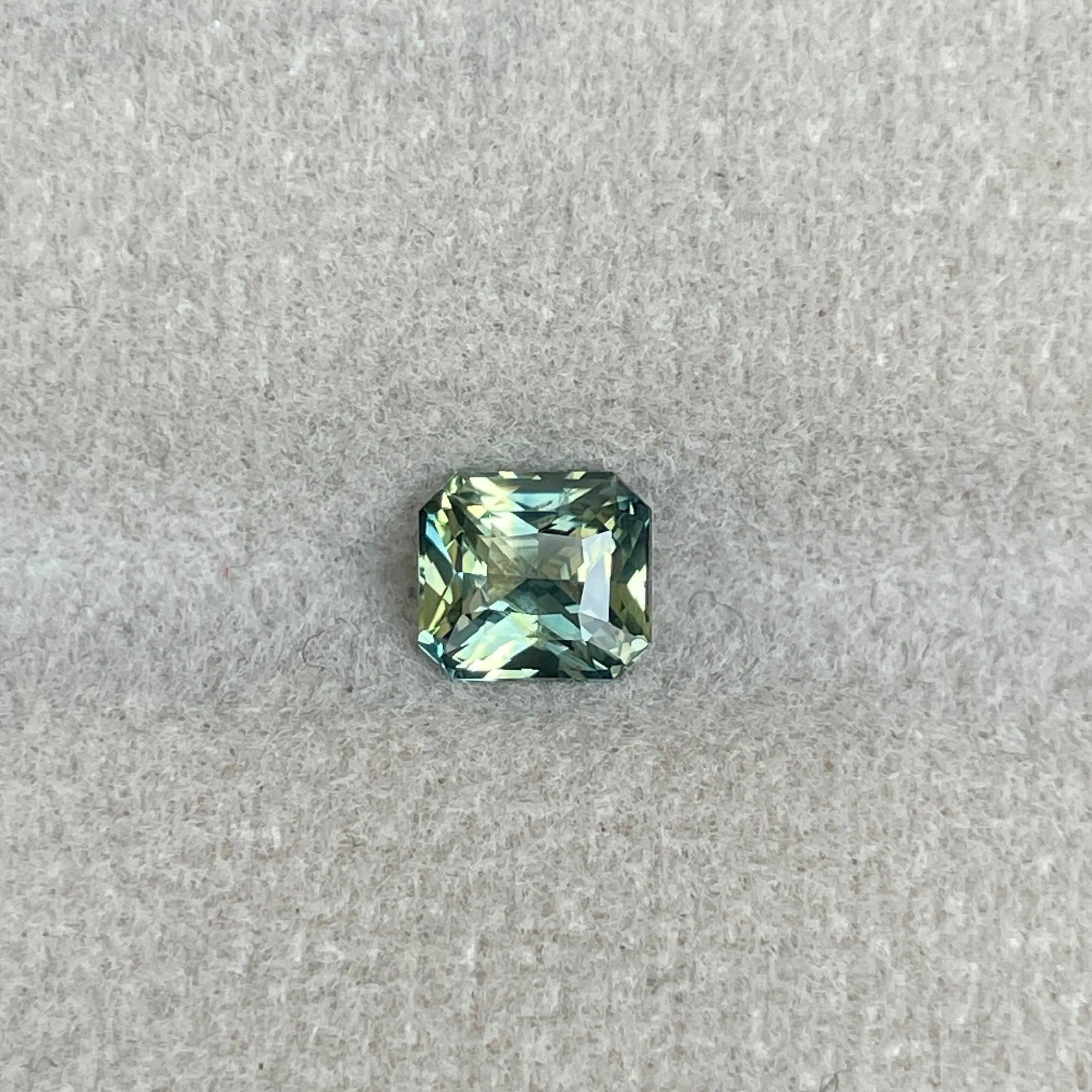 Radiant cut Greenish blue sapphire, 1.00 crt.