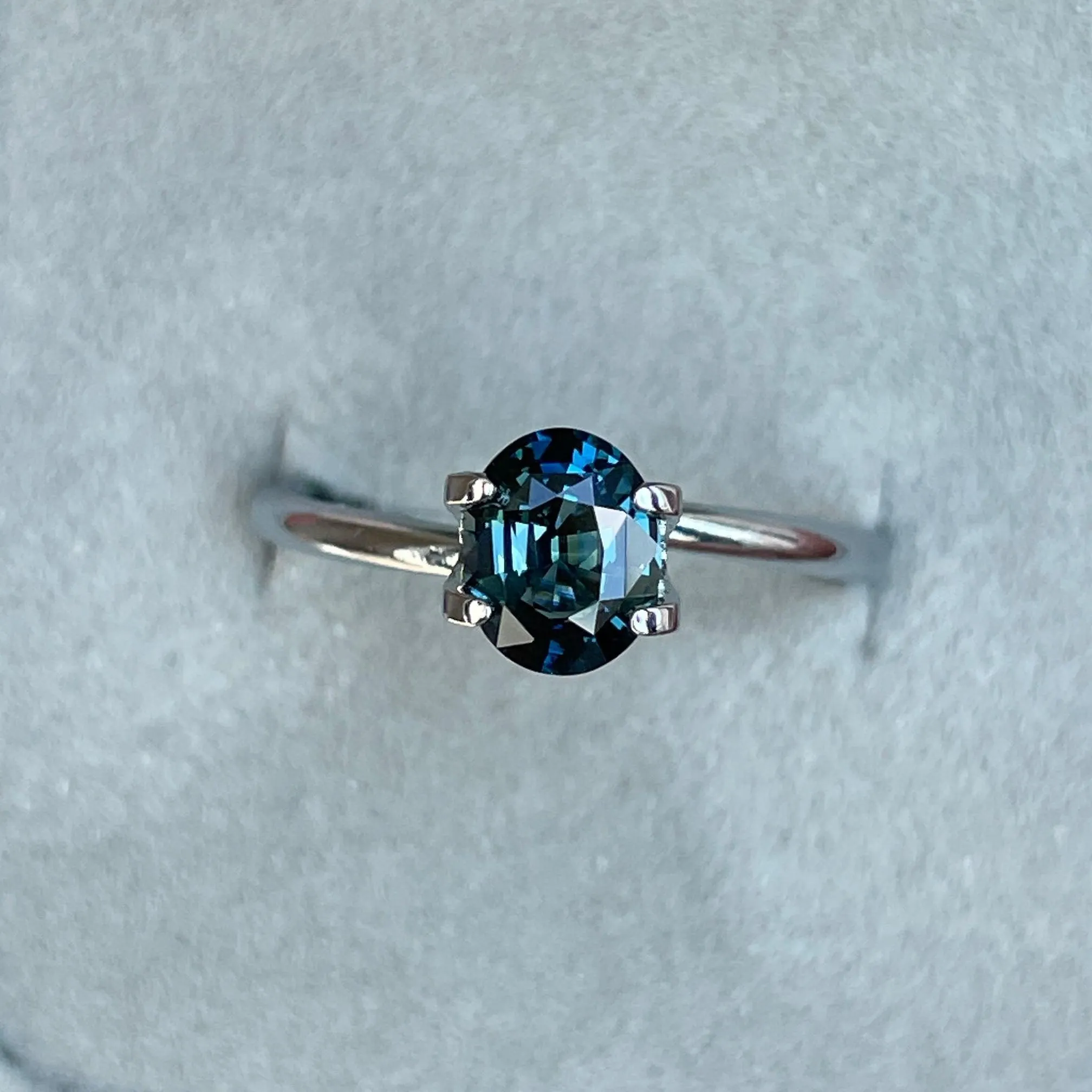 Teal sapphire stone, 1.04 crt capri Natural teal sapphire. Flawless CERTIFIED Stunning Loose Gemstone