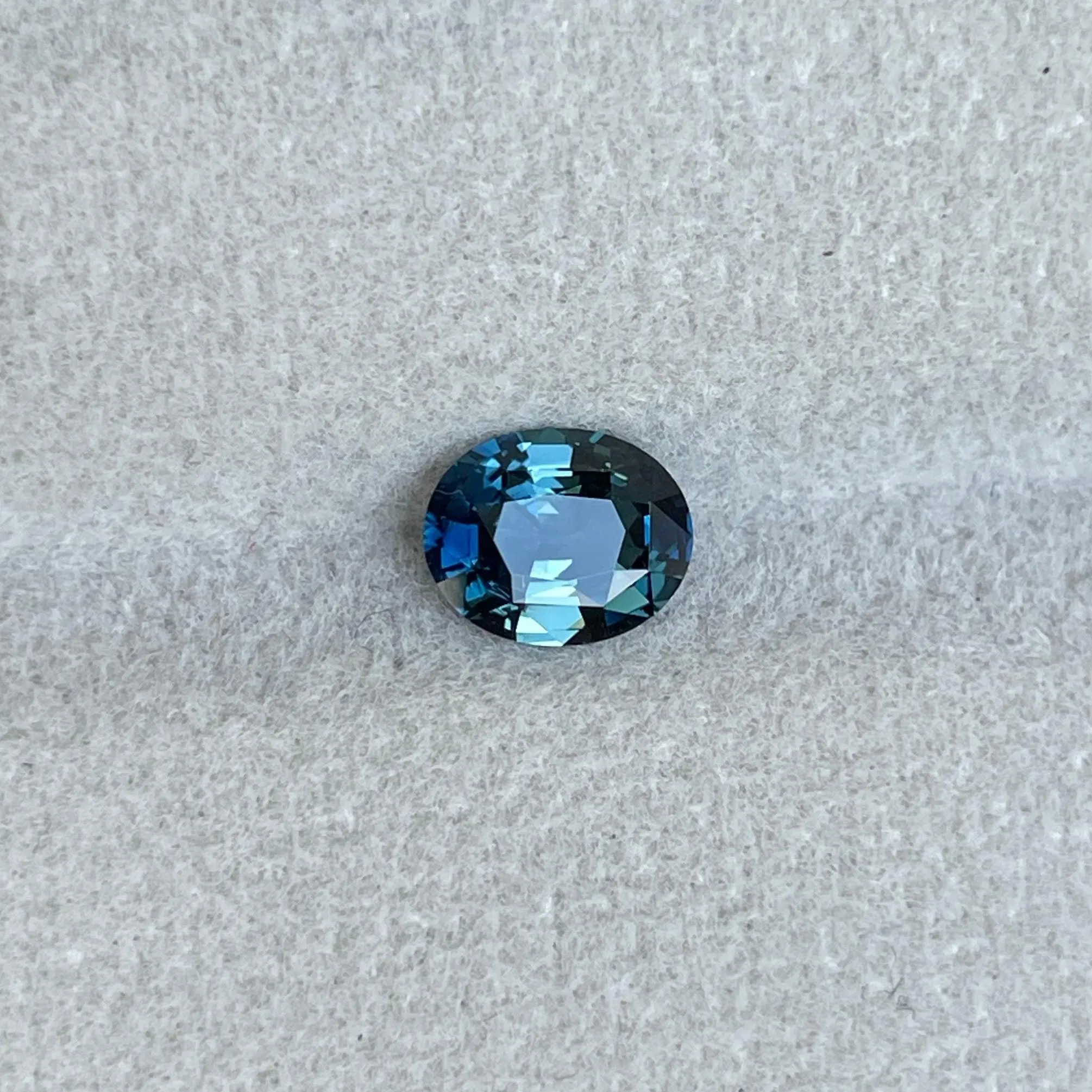 Teal sapphire stone, 1.04 crt capri Natural teal sapphire. Flawless CERTIFIED Stunning Loose Gemstone