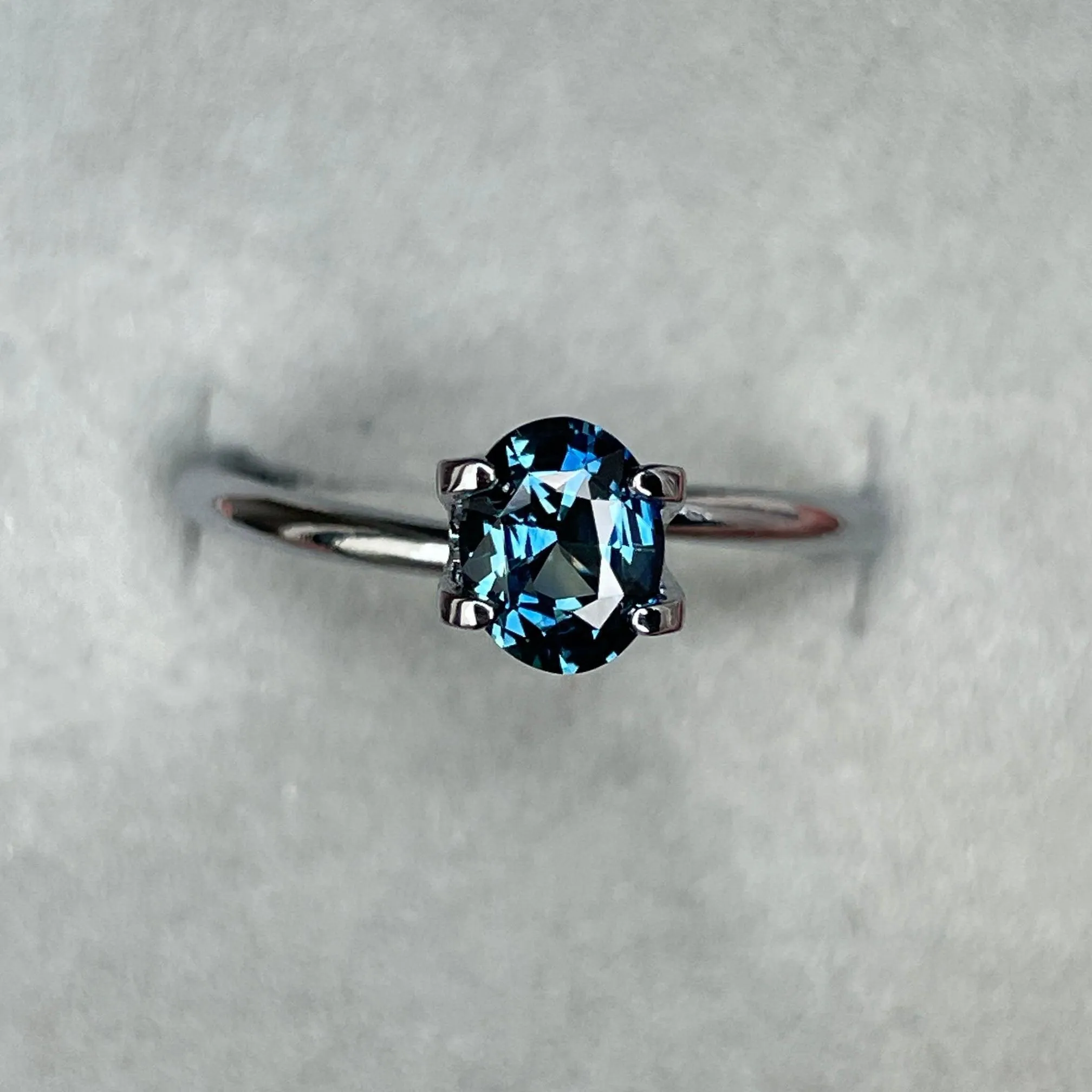 Teal sapphire stone, 1.05 crt swiss alps Natural teal sapphire. Beautiful loose Gemstone for Ring Making