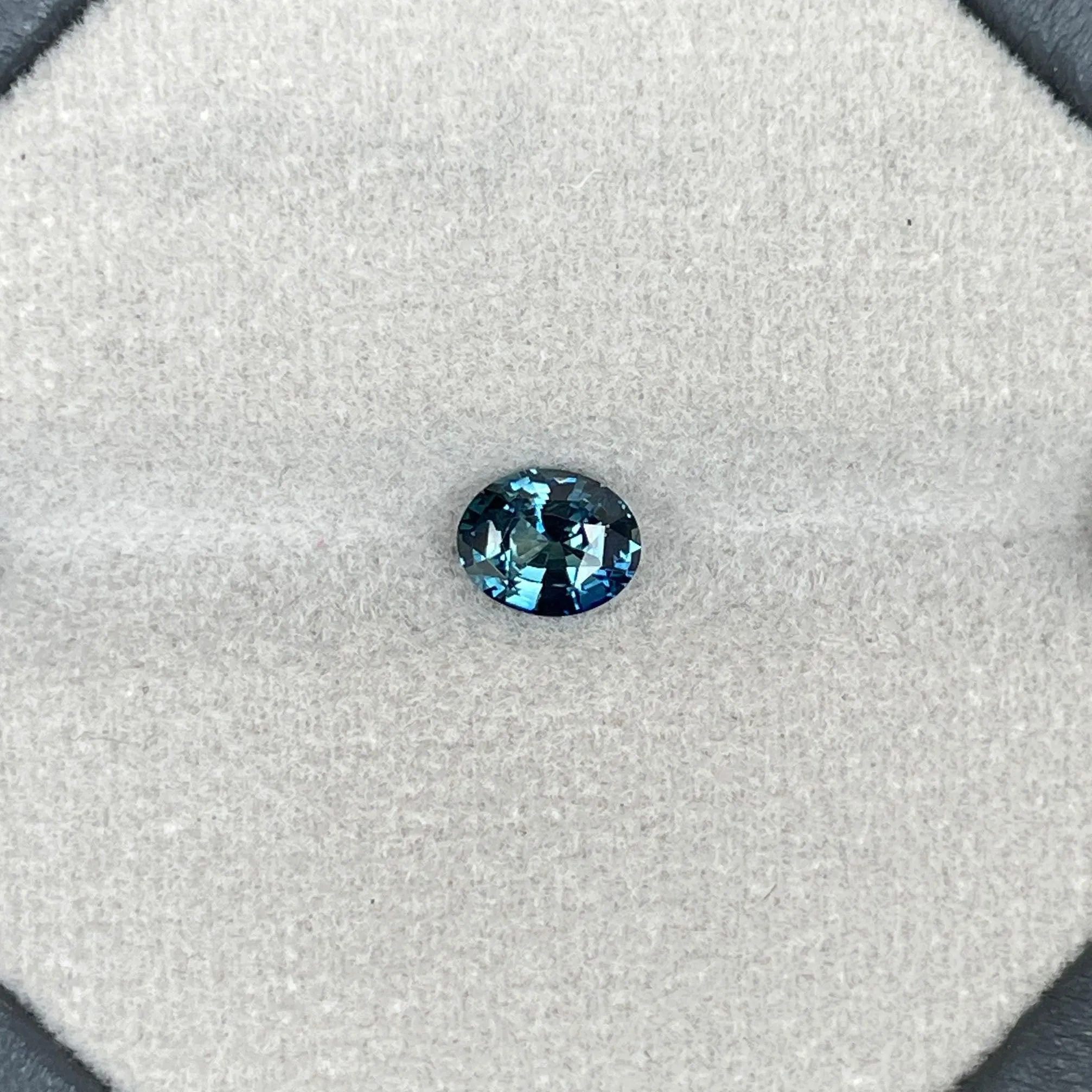 Teal sapphire stone, 1.05 crt swiss alps Natural teal sapphire. Beautiful loose Gemstone for Ring Making