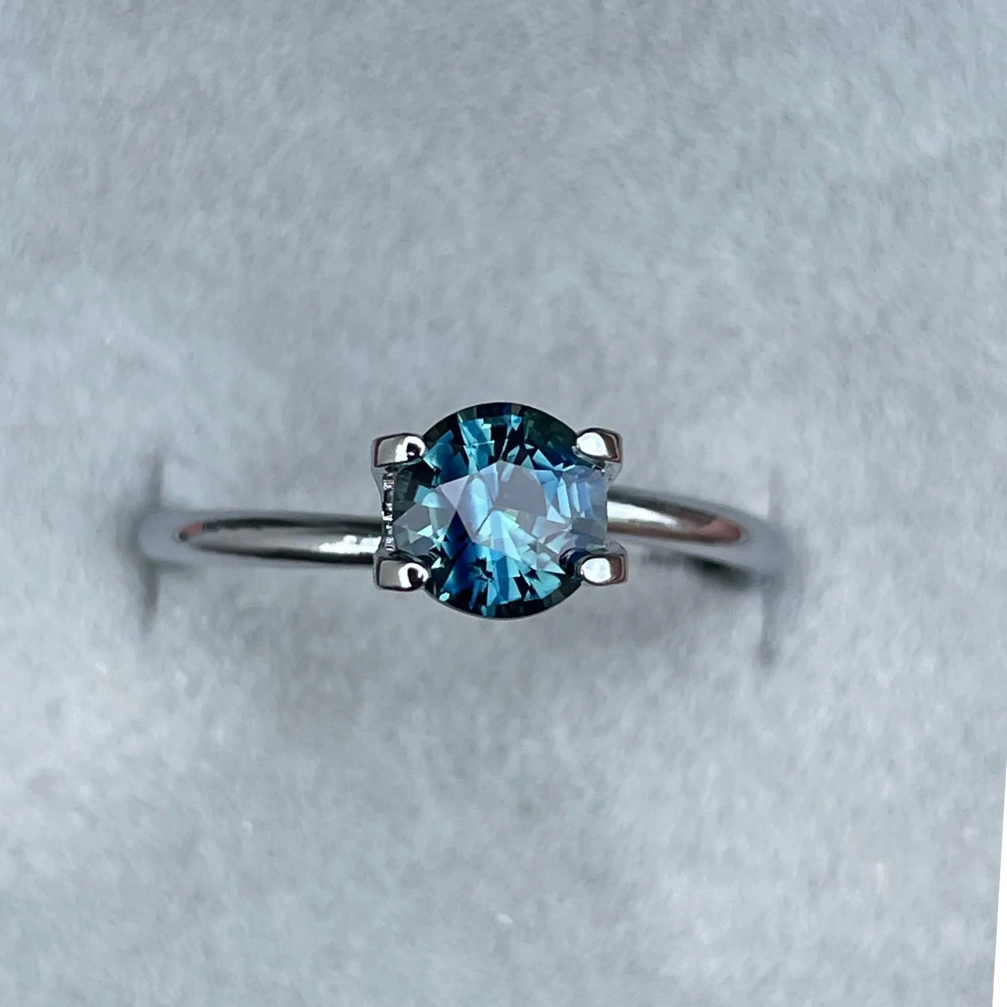 Teal sapphire stone, Northern lights teal sapphire 1.07 crt. Precision Faceted Loose Gemstone.