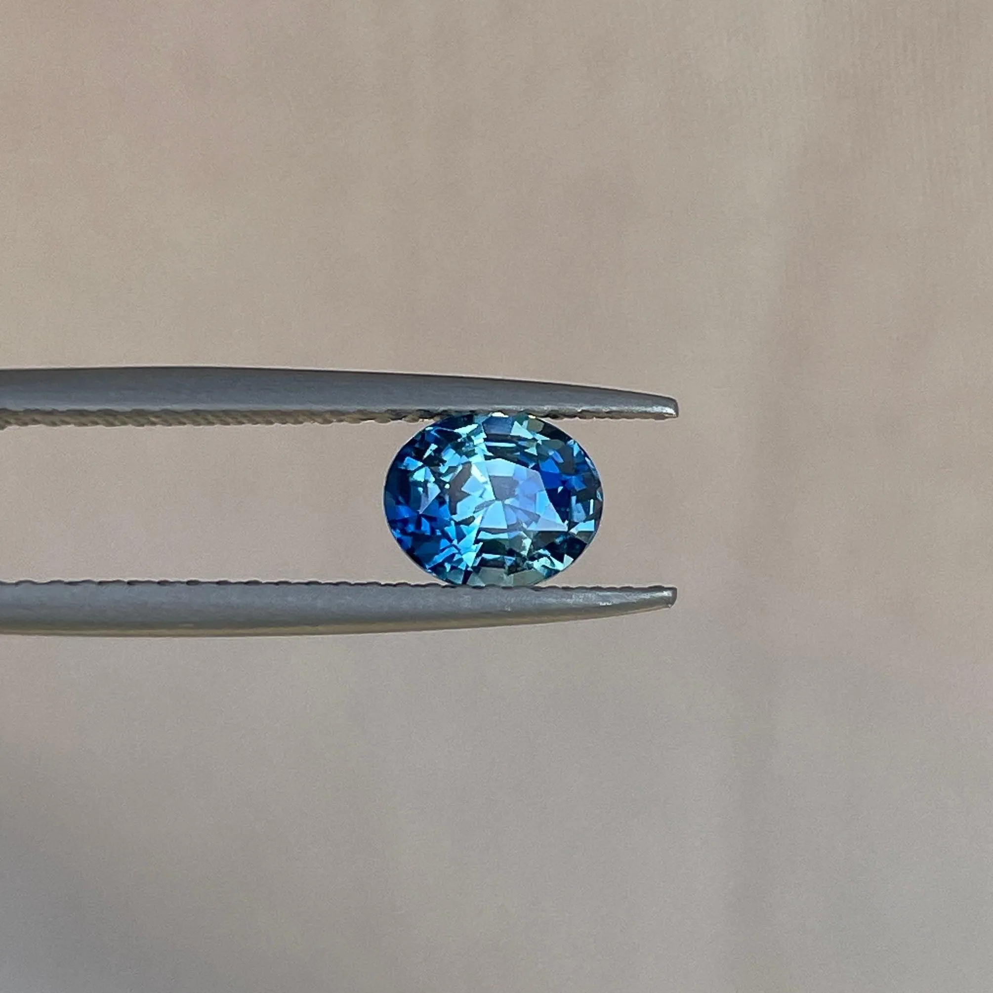 Teal sapphire stone, porto, portugal sapphire 1.08 crt teal sapphire. Earth mined sapphire